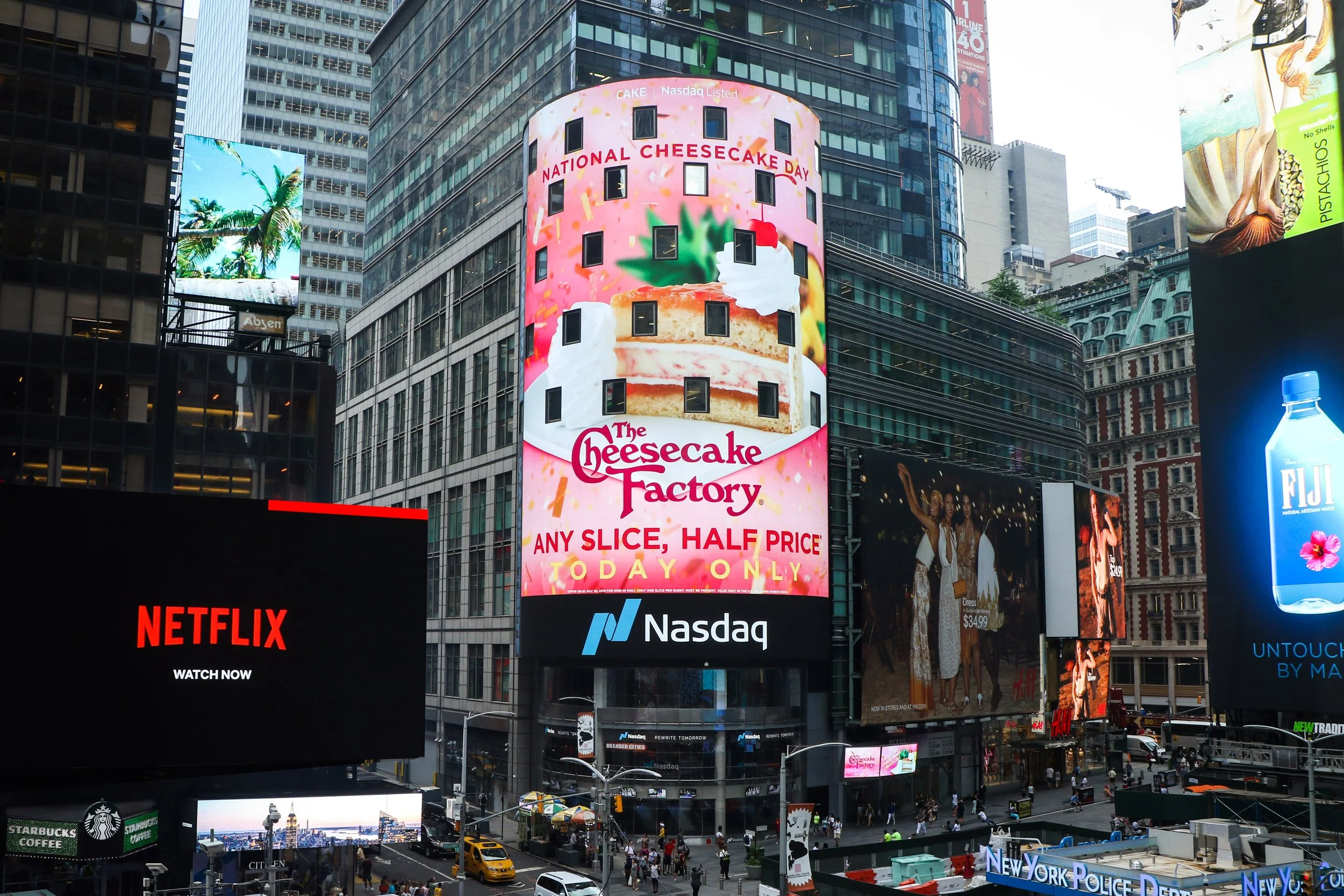 NCD_NASDAQ_2019_PINEAPPLE_CAKE_073019015.jpg