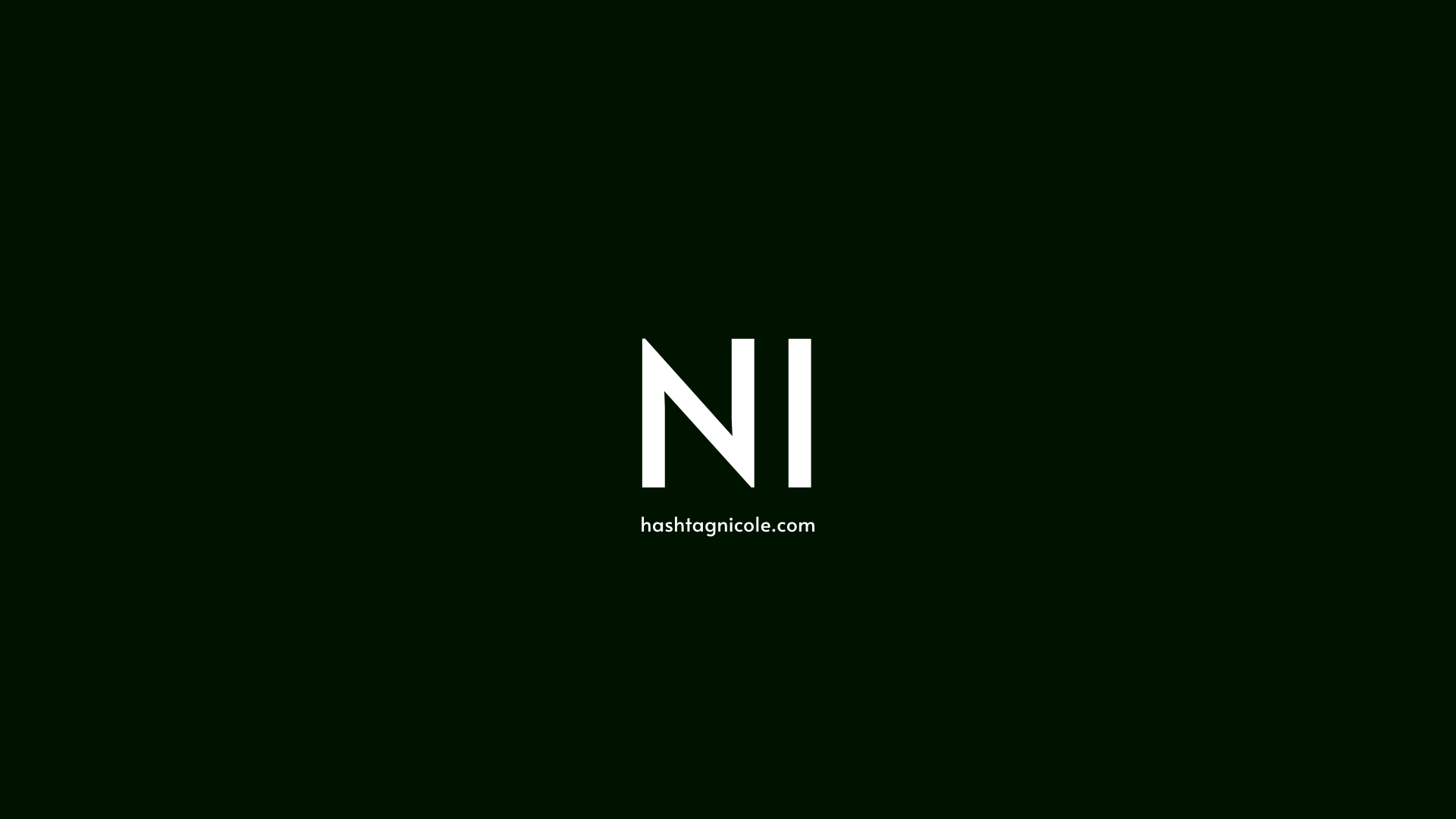 HASHTAGNICOLE.COM.png