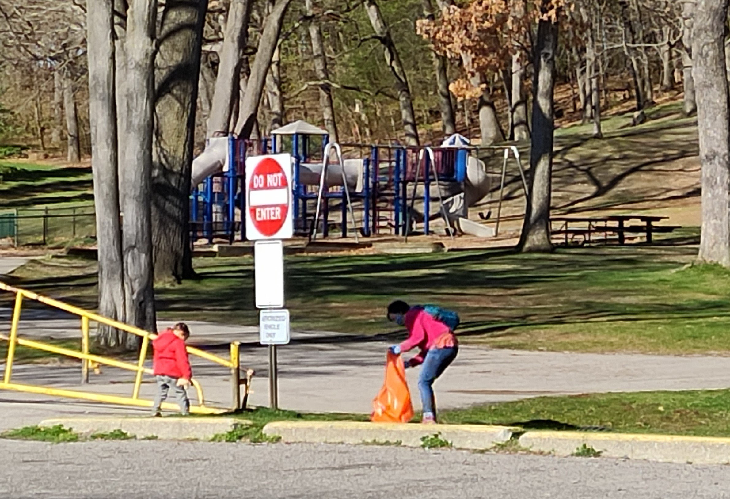 Volunteers in the West Grand Neighborhood