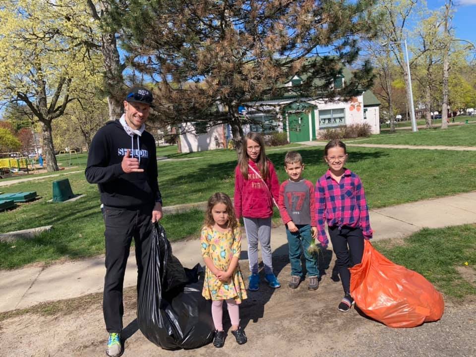 Volunteers in the John Ball Area Neighborhood