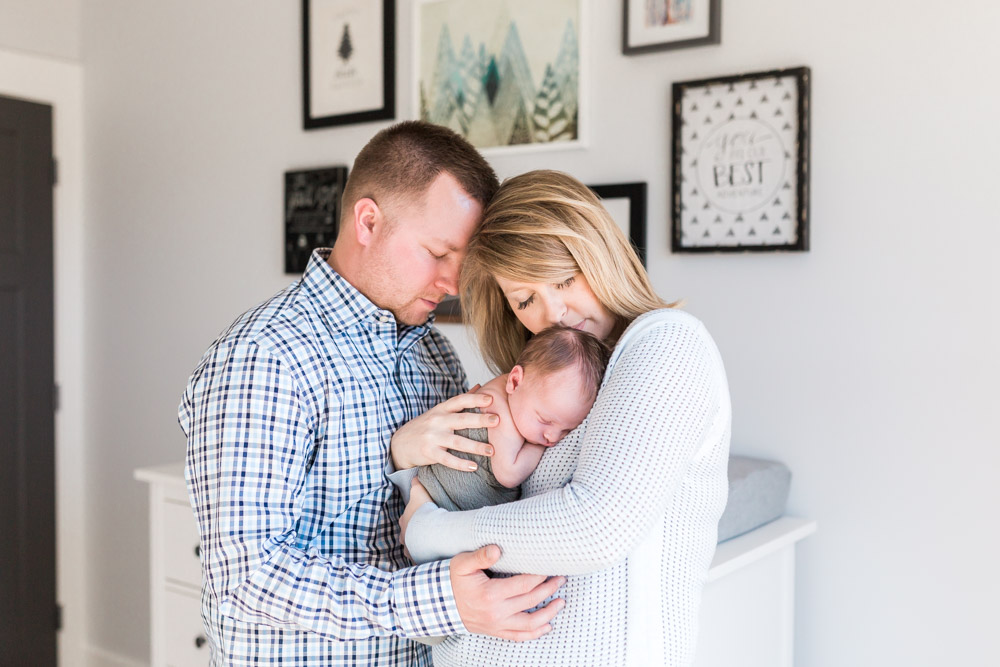 Newborn lifestyle | Natural Light | In home newborn session | Nursery Details | Woodland Nursery