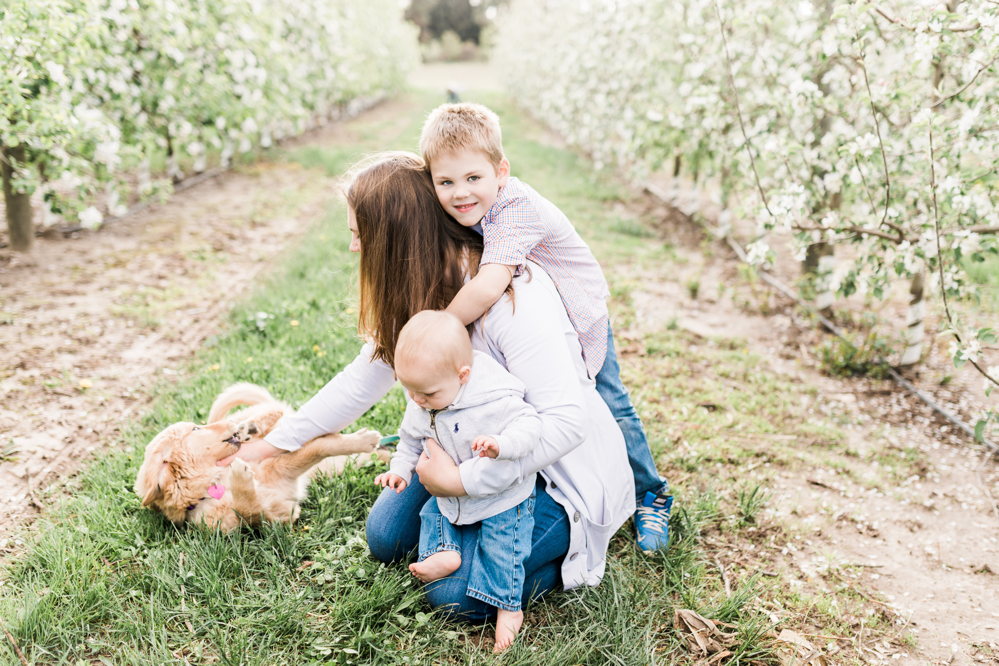Family Mini Session | Brothers | What to Wear | Family Photos | Orchard with Spring Blooms | Laurenda Marie Photography