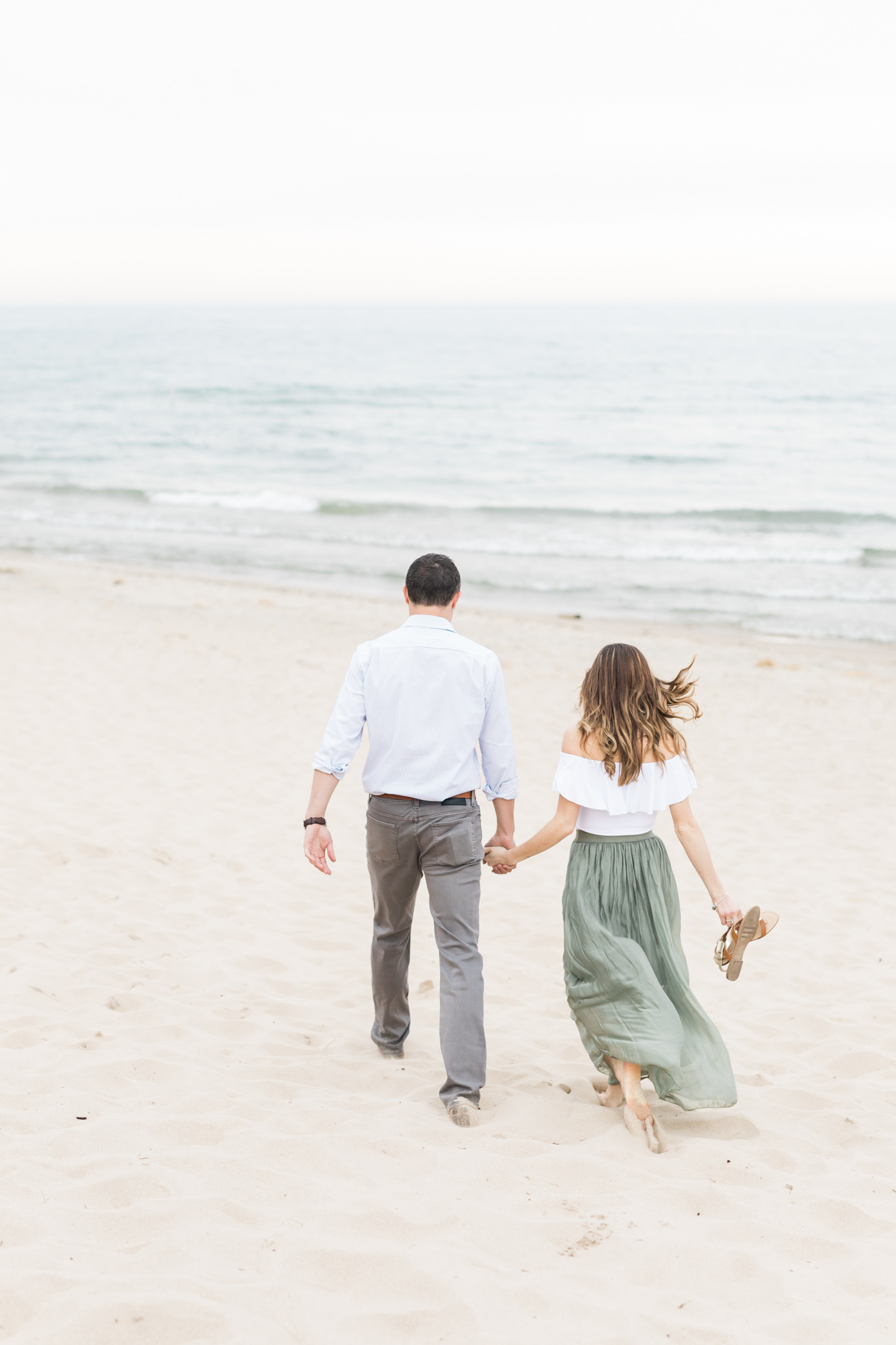 Lake Michigan Beach Engagement Session | Laurenda Marie Photography