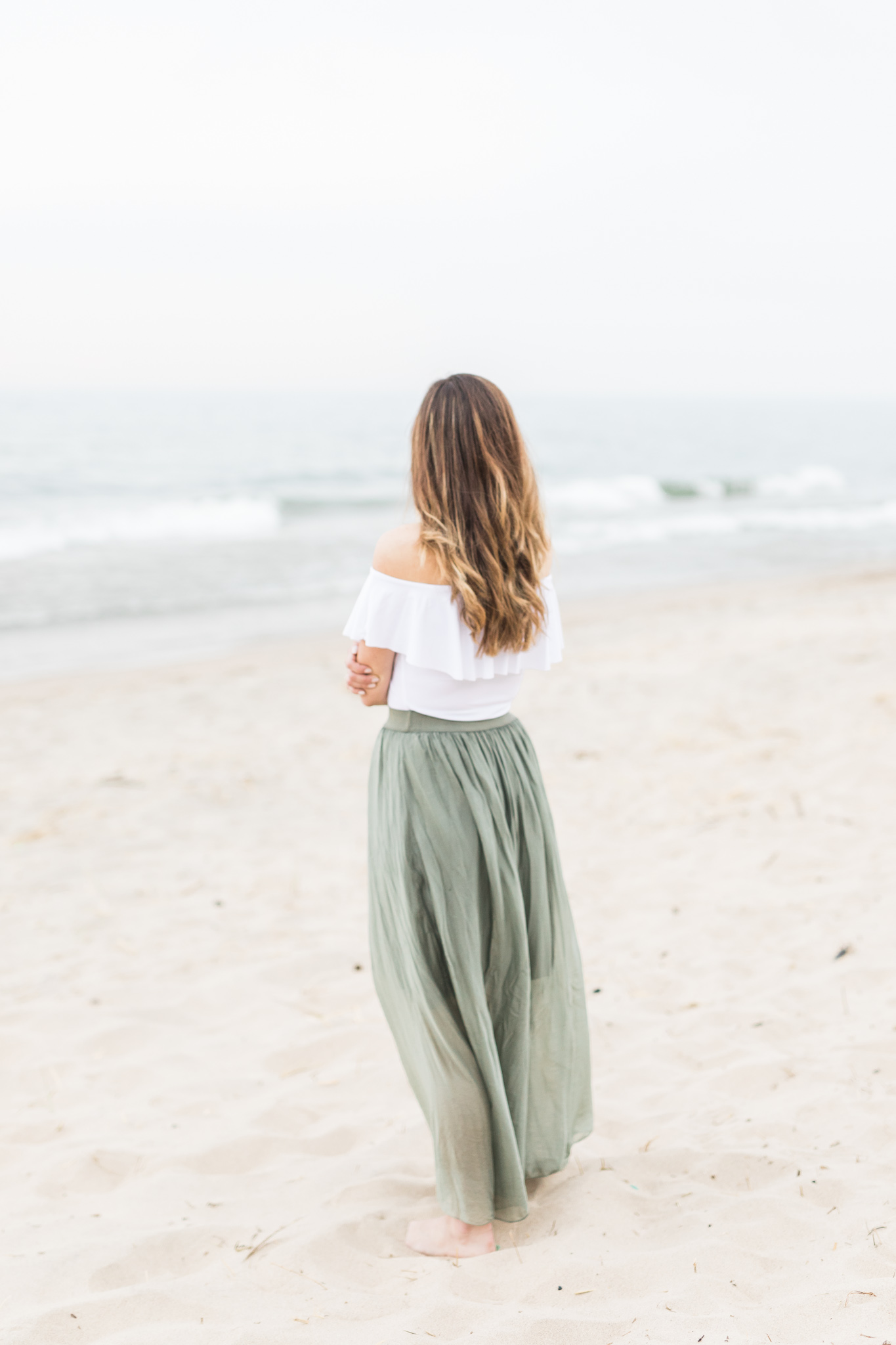 Lake Michigan Beach Engagement Session | Laurenda Marie Photography