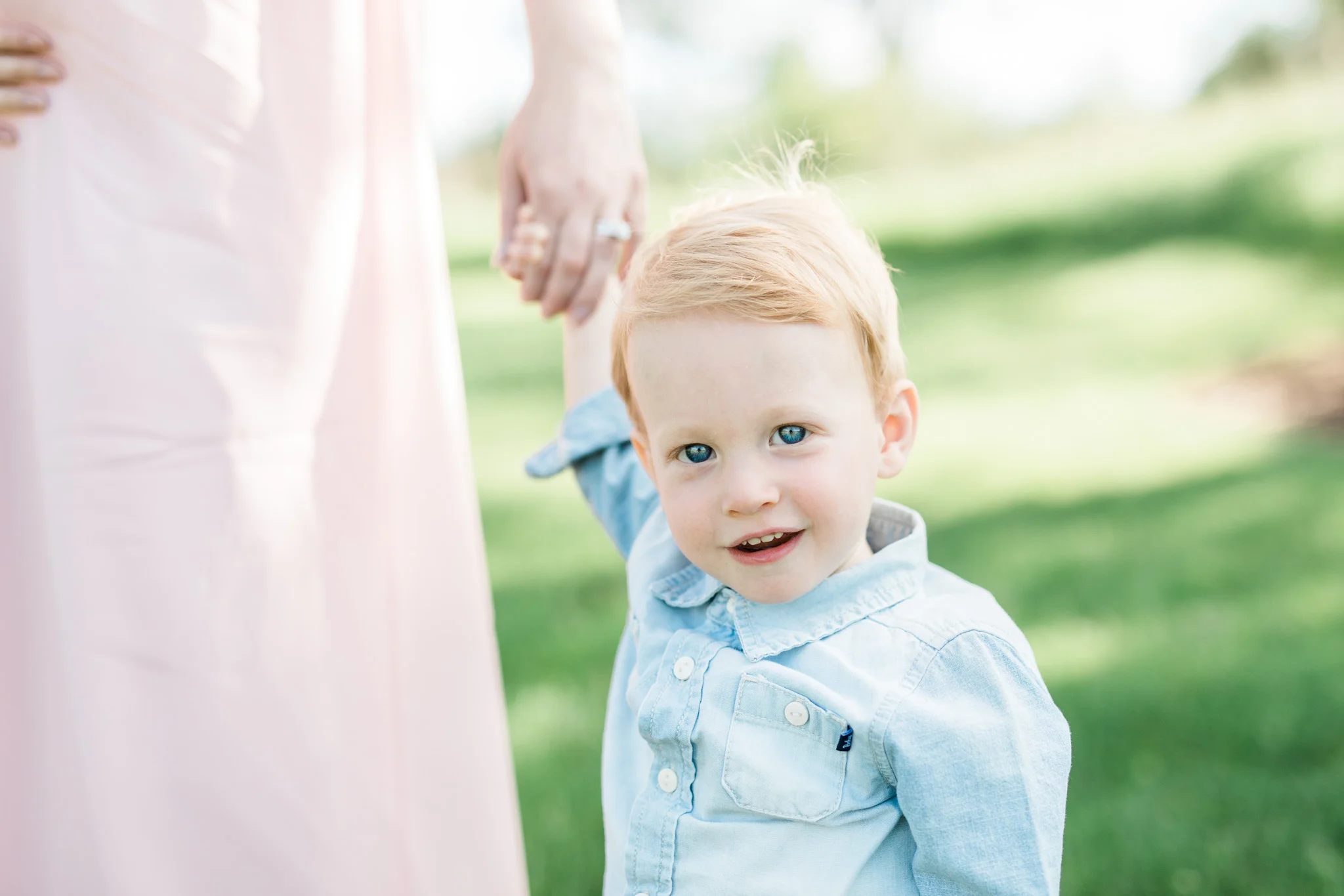Mommy and Me | What to Wear | Light and Airy Wardrobe | Pregnant | Maternity | West Michigan Maternity Photographer