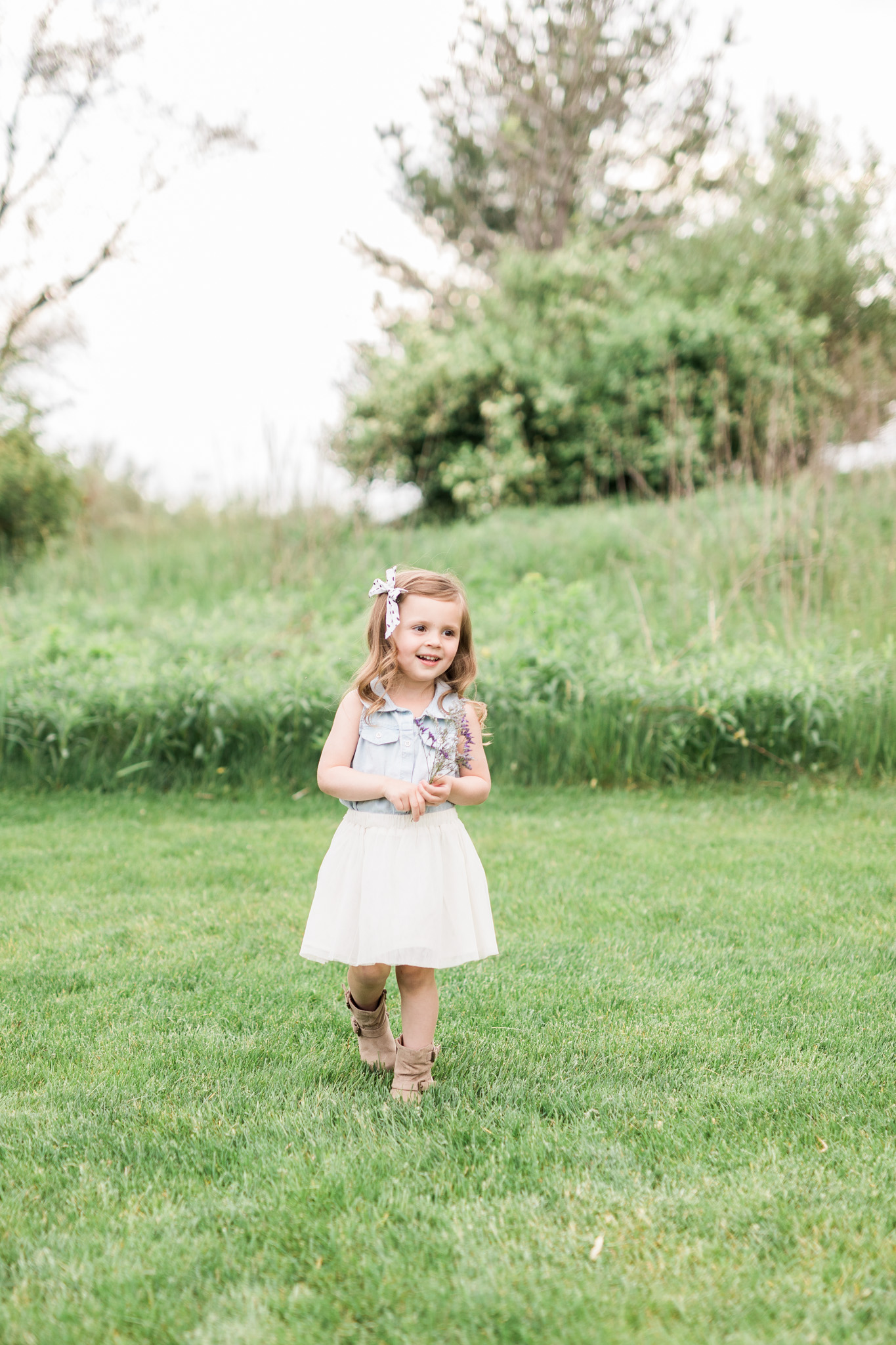 3 Year old girl | what to wear | country rustic | model | laurenda marie photography