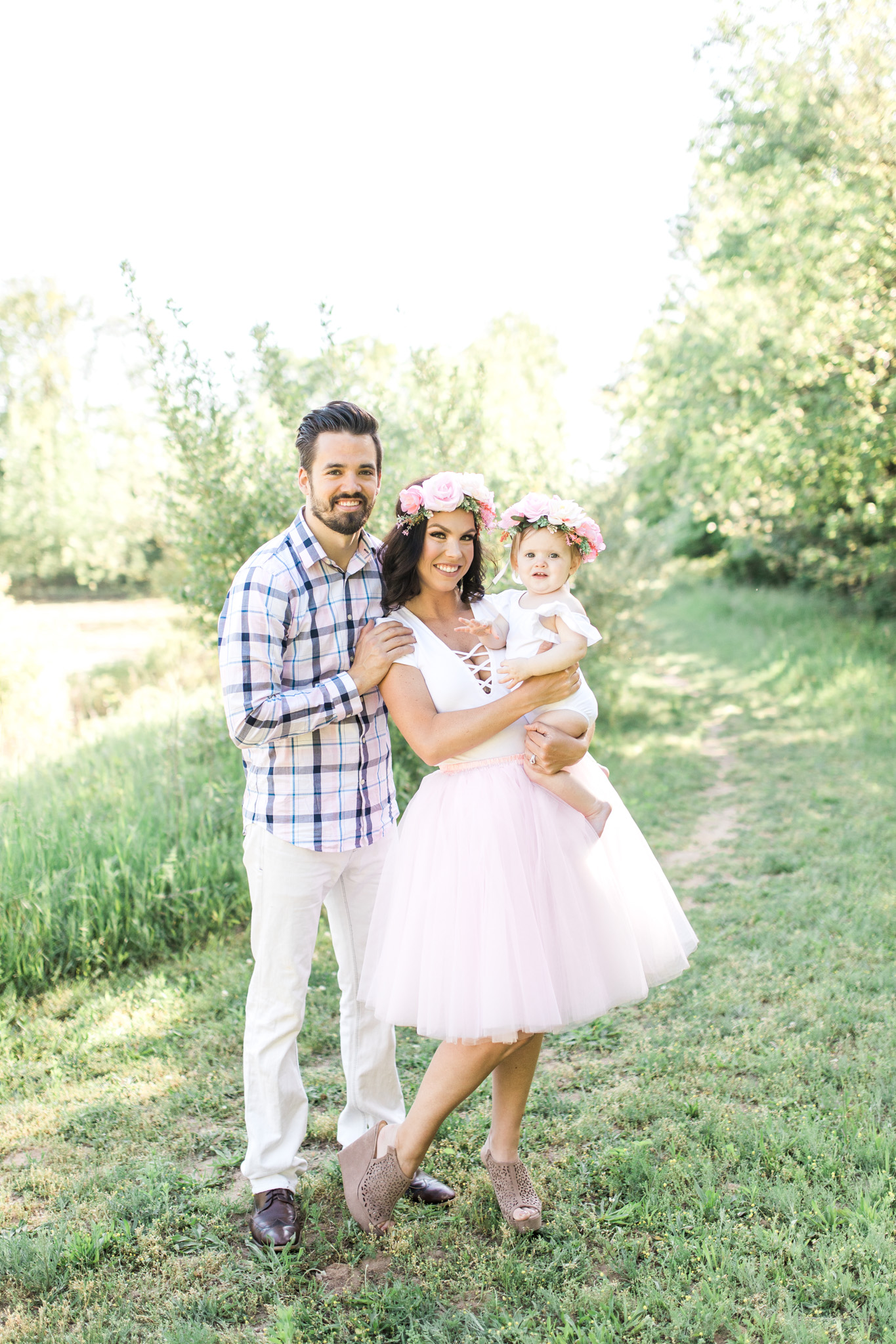 First Birthday Photos | Baby girl | Pink tutu | Cake Smash | Family Photos | What to Wear | Intersex Variation