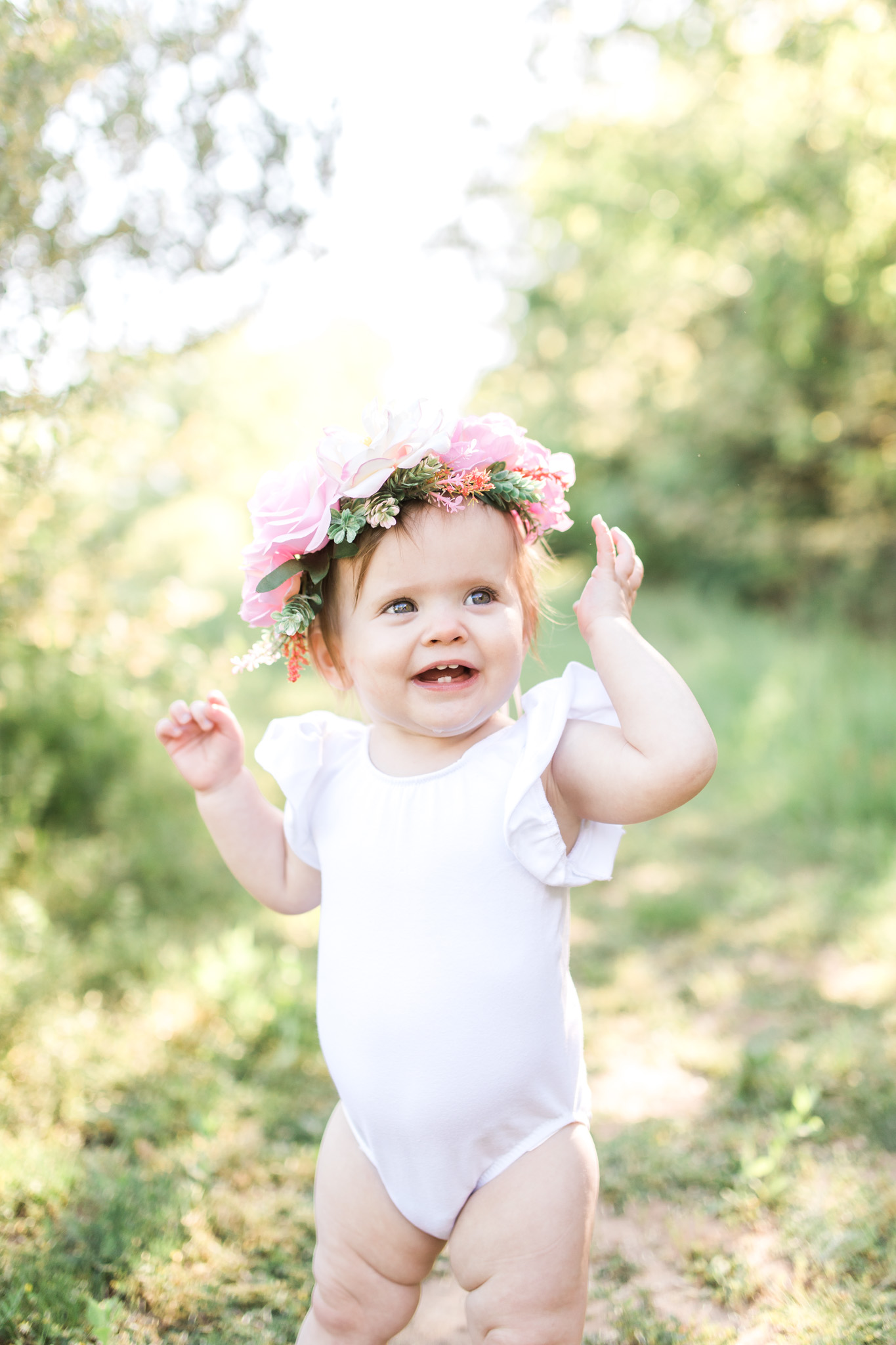 First Birthday Photos | Baby girl | Pink tutu | Cake Smash | Family Photos | Flower crown | What to Wear | Intersex Variation