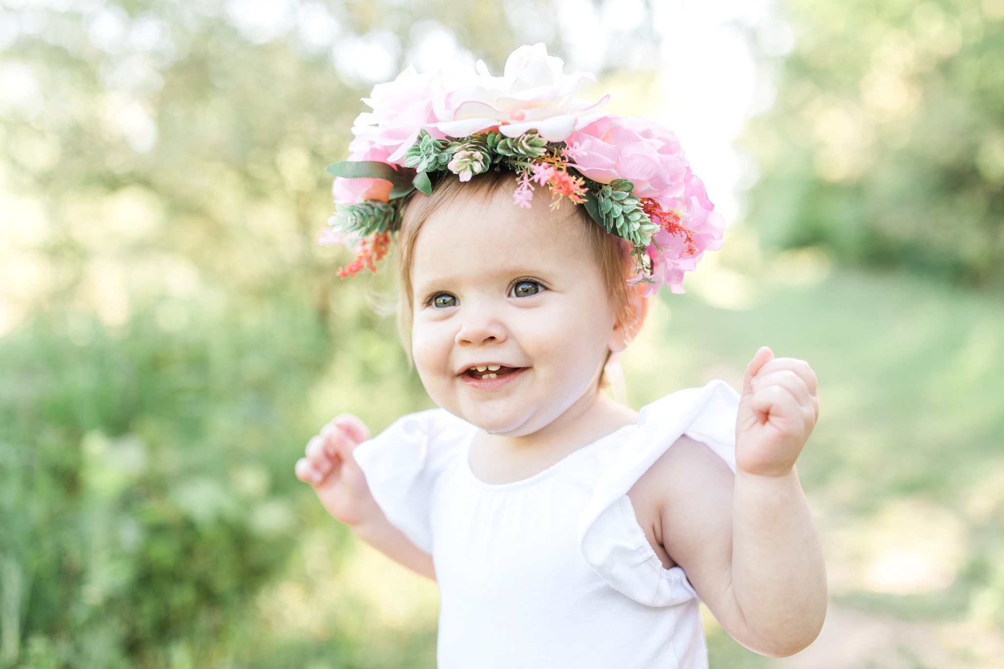 First Birthday Photos | Baby girl | Pink tutu | Cake Smash | Family Photos | Flower crown | What to Wear | Intersex Variation