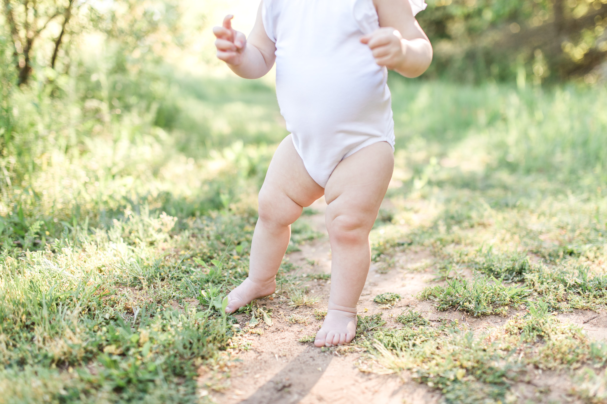 First Birthday Photos | Baby girl | Pink tutu | Cake Smash | Family Photos | Flower crown | What to Wear | Intersex Variation