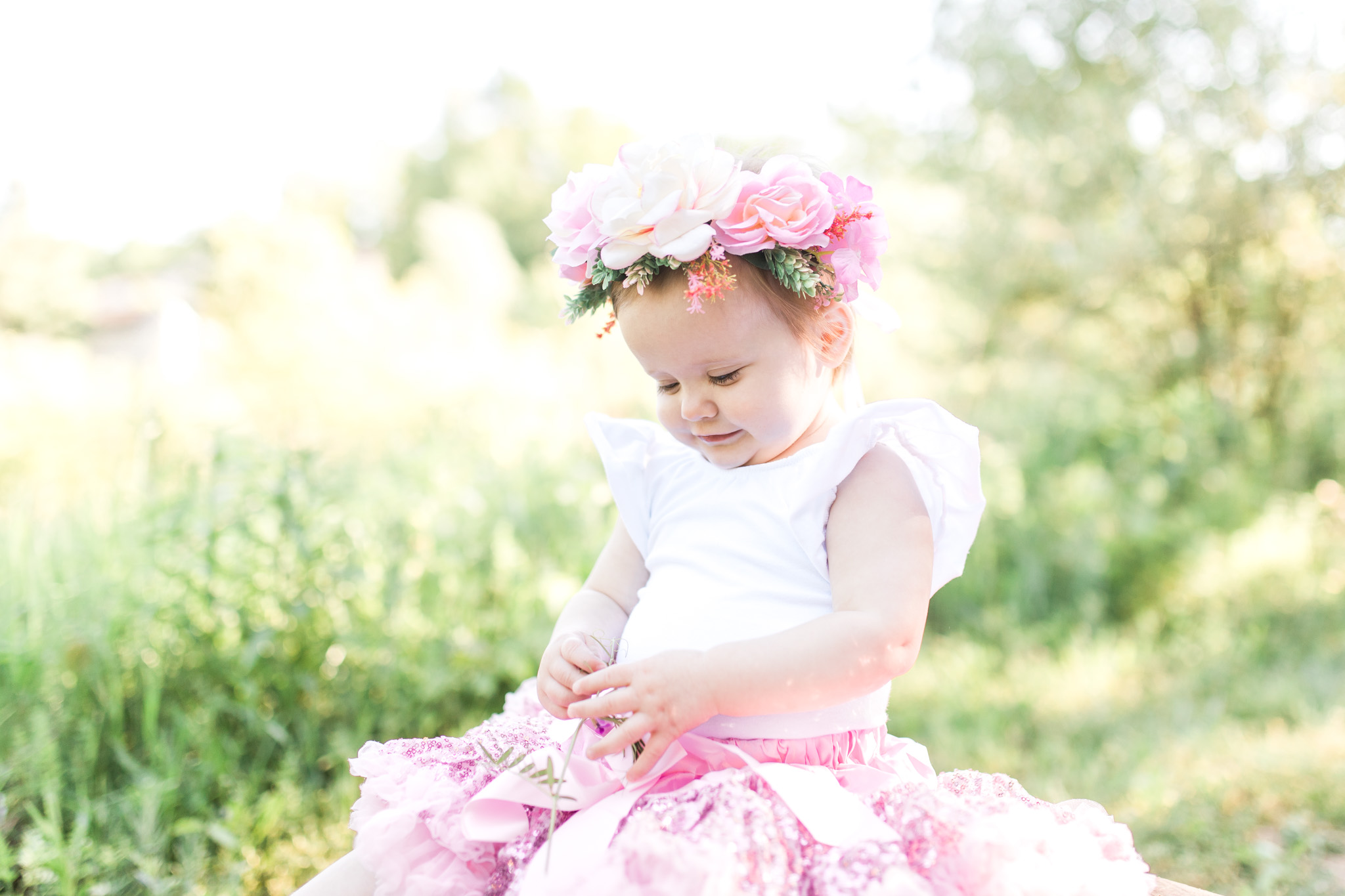 First Birthday Photos | Baby girl | Pink tutu | Cake Smash | Family Photos | Flower crown | What to Wear | Intersex Variation