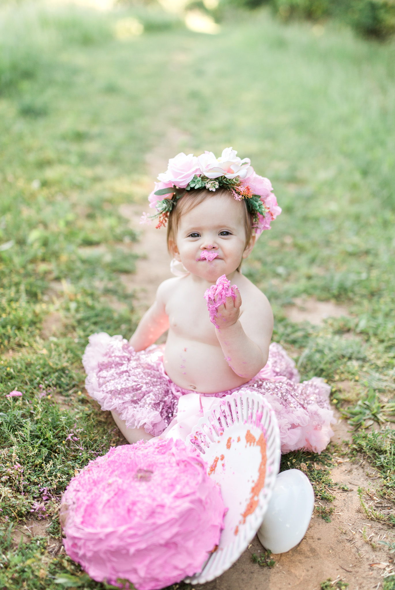 First Birthday Photos | Baby girl | Pink tutu | Cake Smash | Family Photos | Flower crown | What to Wear | Intersex Variation