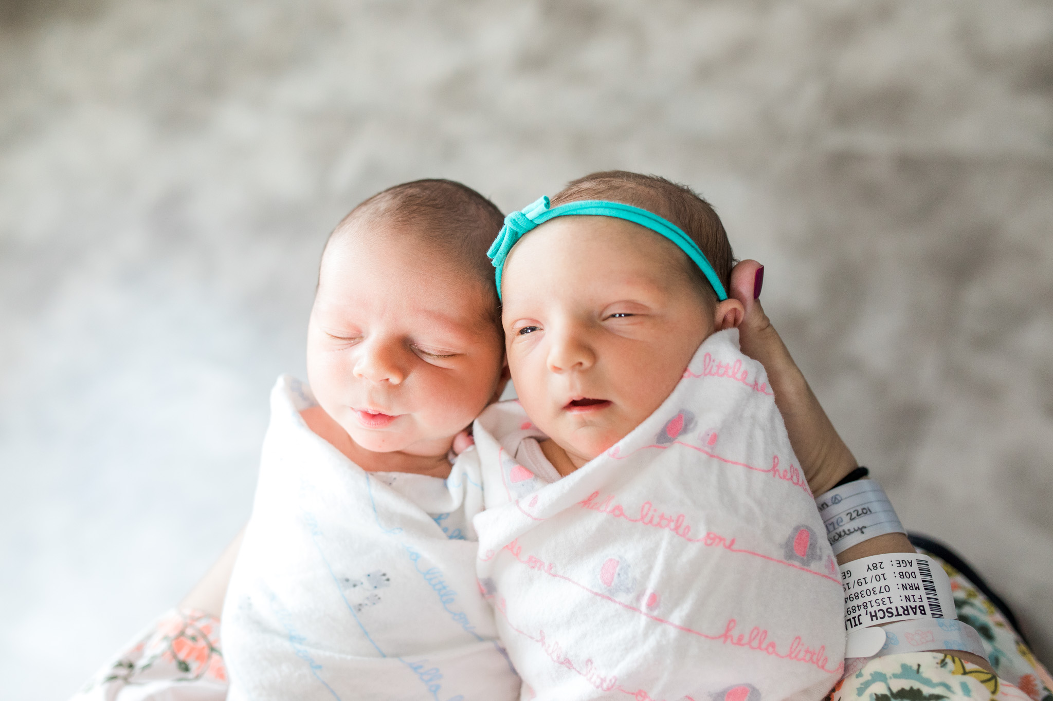Newborn twins Fresh 48 Session in Hospital | Laurenda Marie Photography | Grand Rapids Michigan
