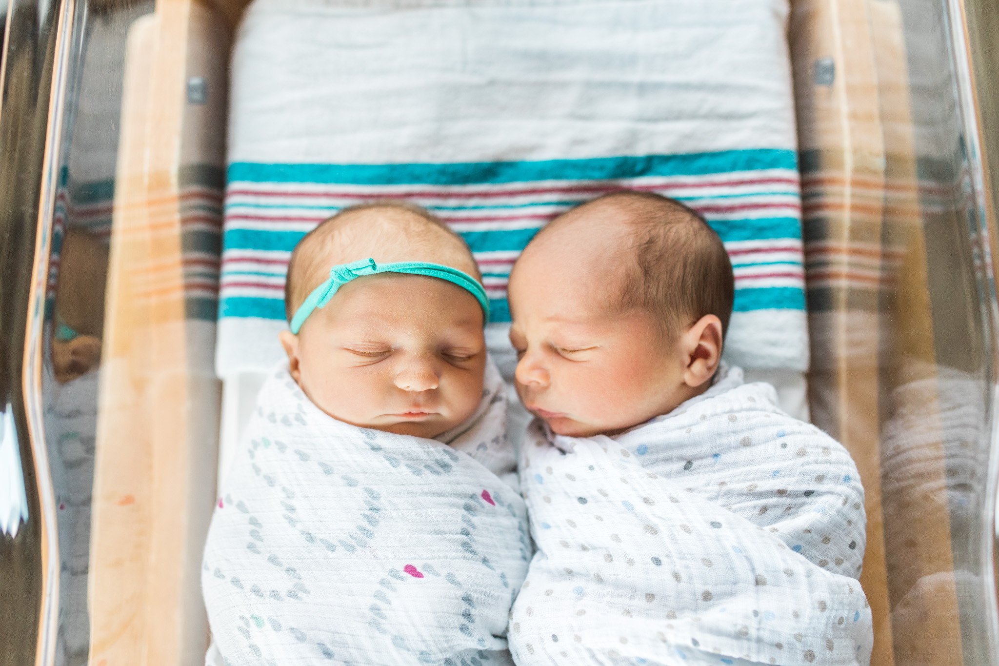 Newborn twins Fresh 48 Session in Hospital | Laurenda Marie Photography | Grand Rapids Michigan
