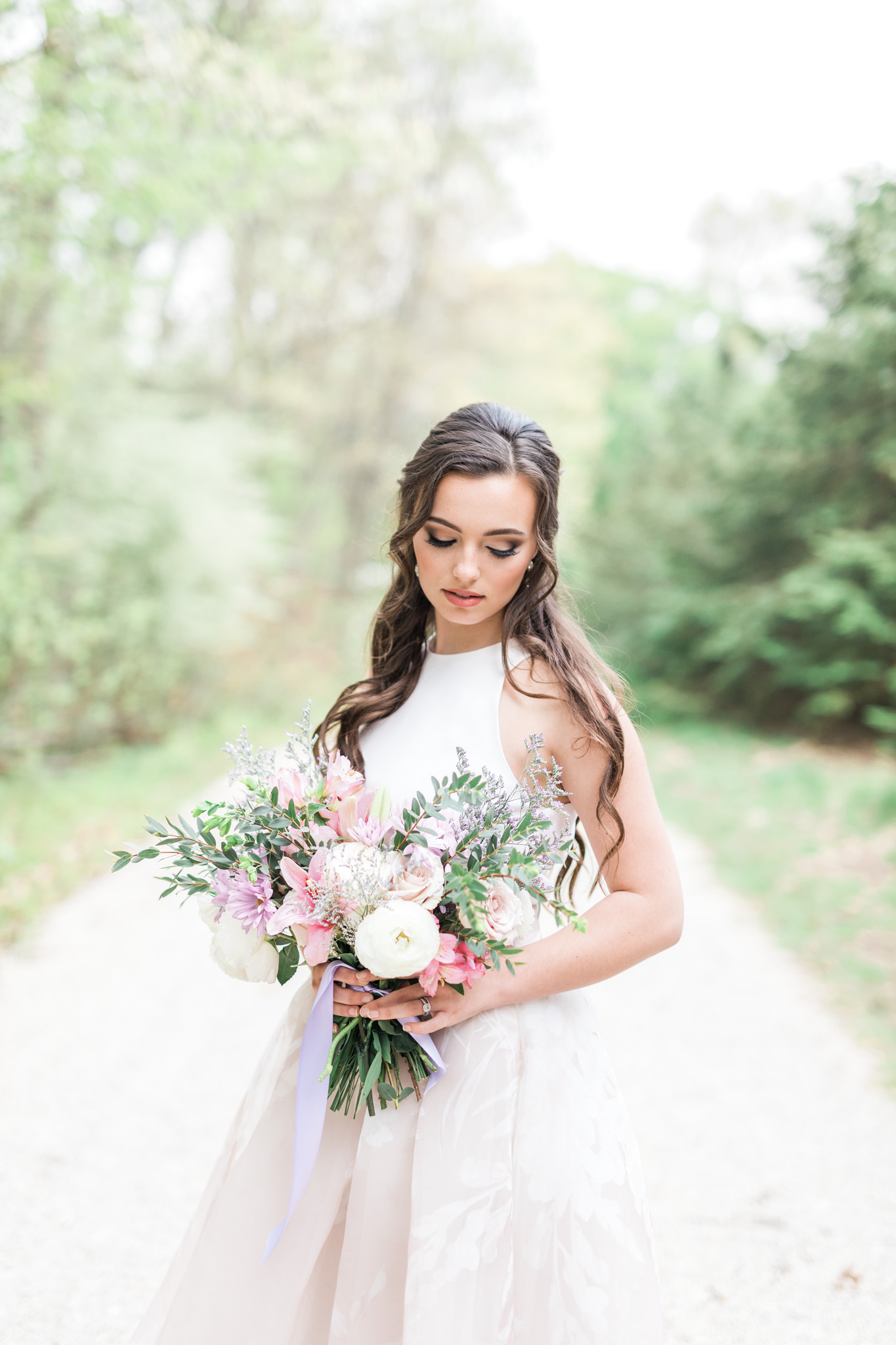 Bridal Portrait | Styled Wedding Shoot at Gable Hill Barn | Elegant Chic Wedding | Laurenda Marie Photography | West Michigan Wedding Photographer |