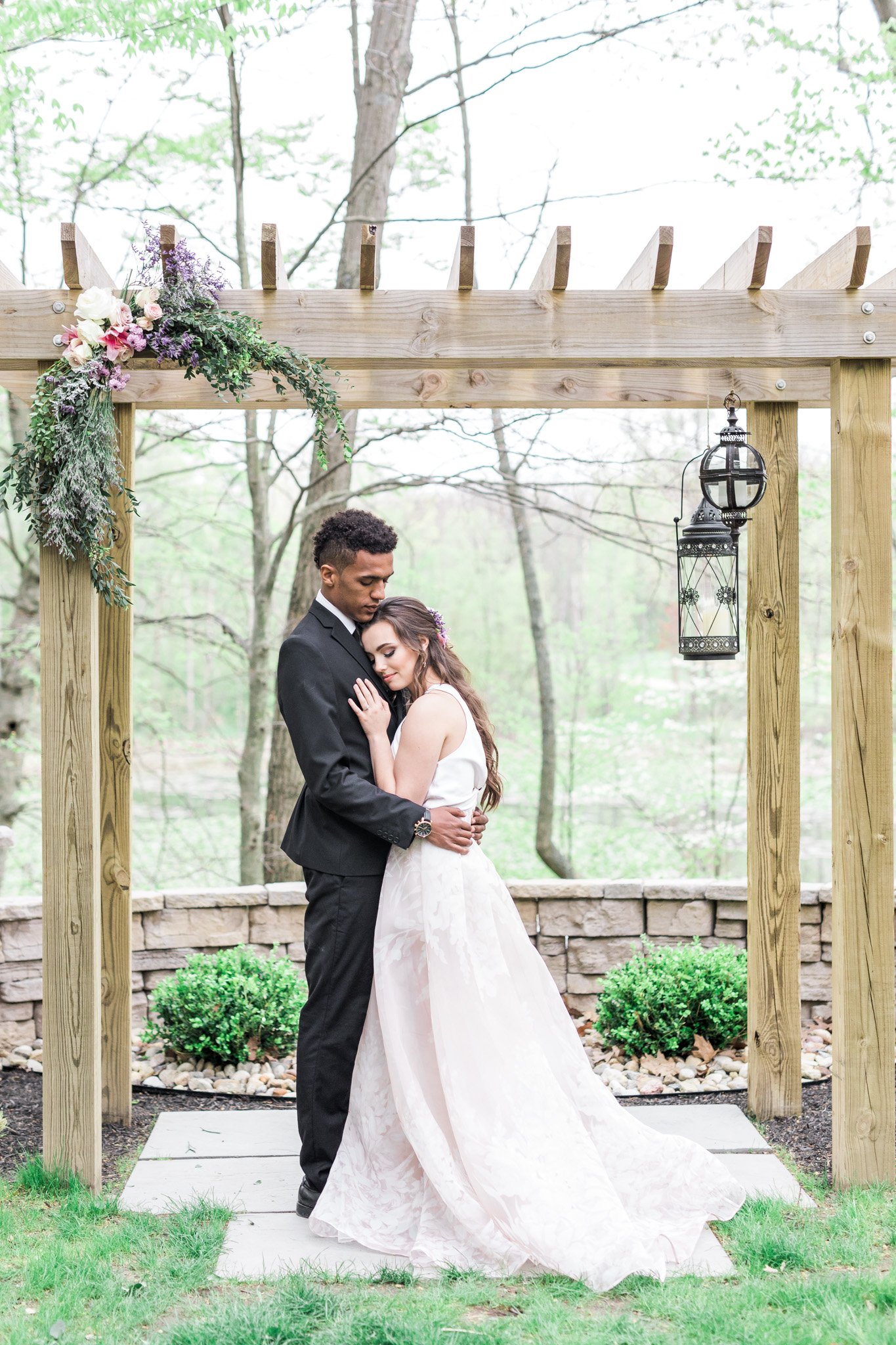 Styled Wedding Shoot at Gable Hill Barn | Elegant Chic Wedding | Laurenda Marie Photography | West Michigan Wedding Photographer |