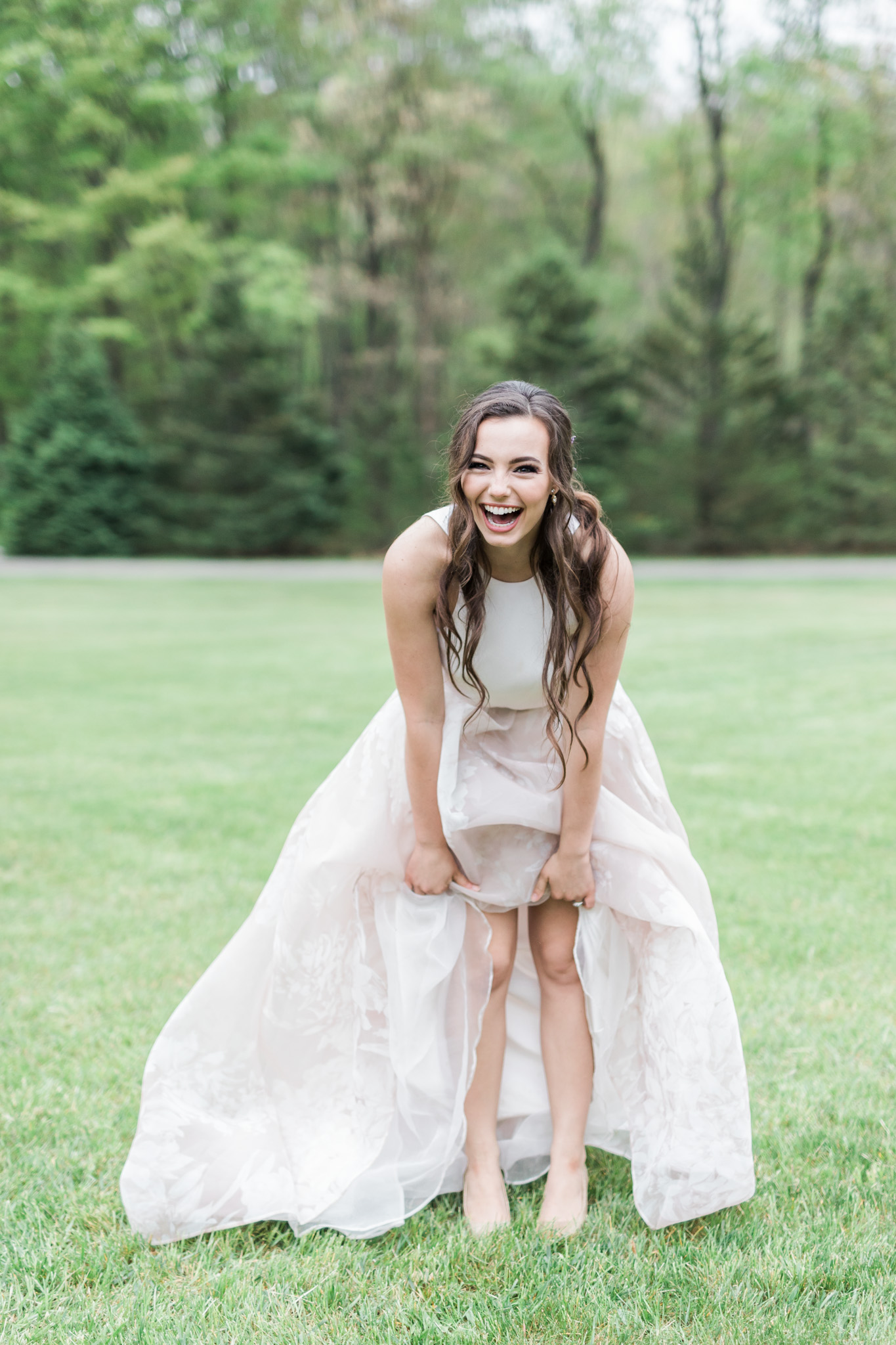 Styled Wedding Shoot at Gable Hill Barn | Elegant Chic Wedding | Laurenda Marie Photography | West Michigan Wedding Photographer |