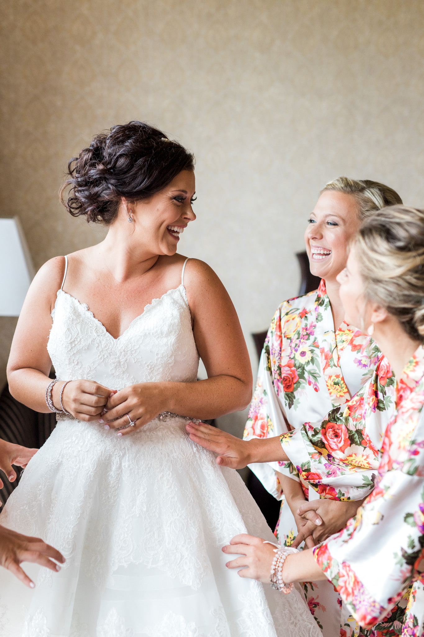 Nautical Dockside Michigan Wedding | West Michigan Wedding Photographer | Laurenda Marie Photography 