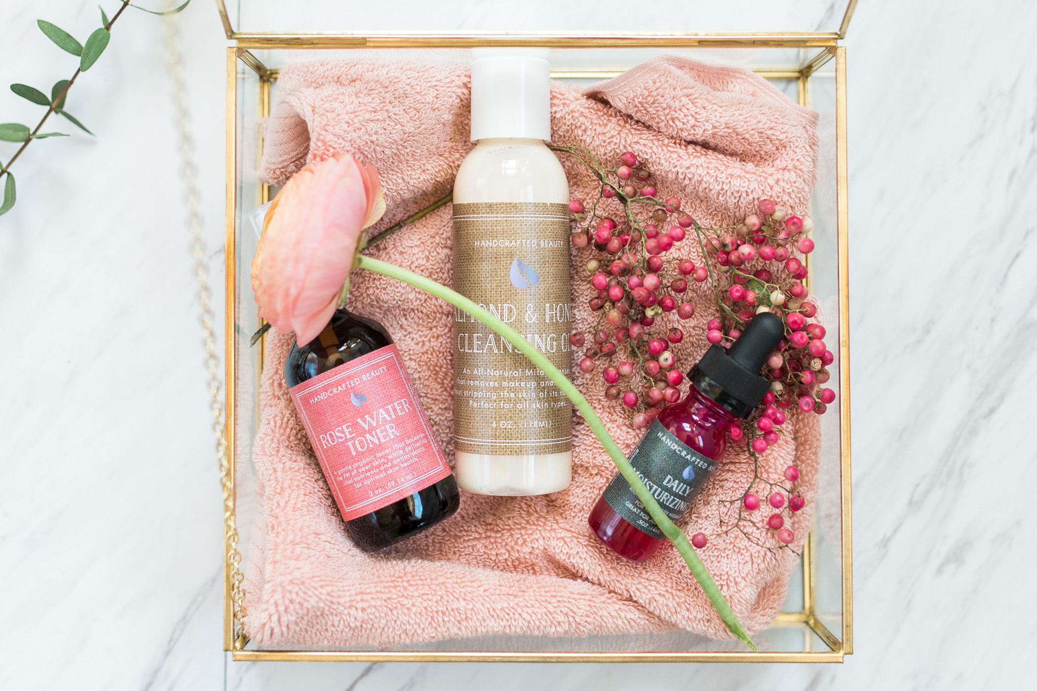 Best friends | Spa Day with Bridal Party | Natural Beauty Products | Floral Robes | Girls Night | Giveaway!