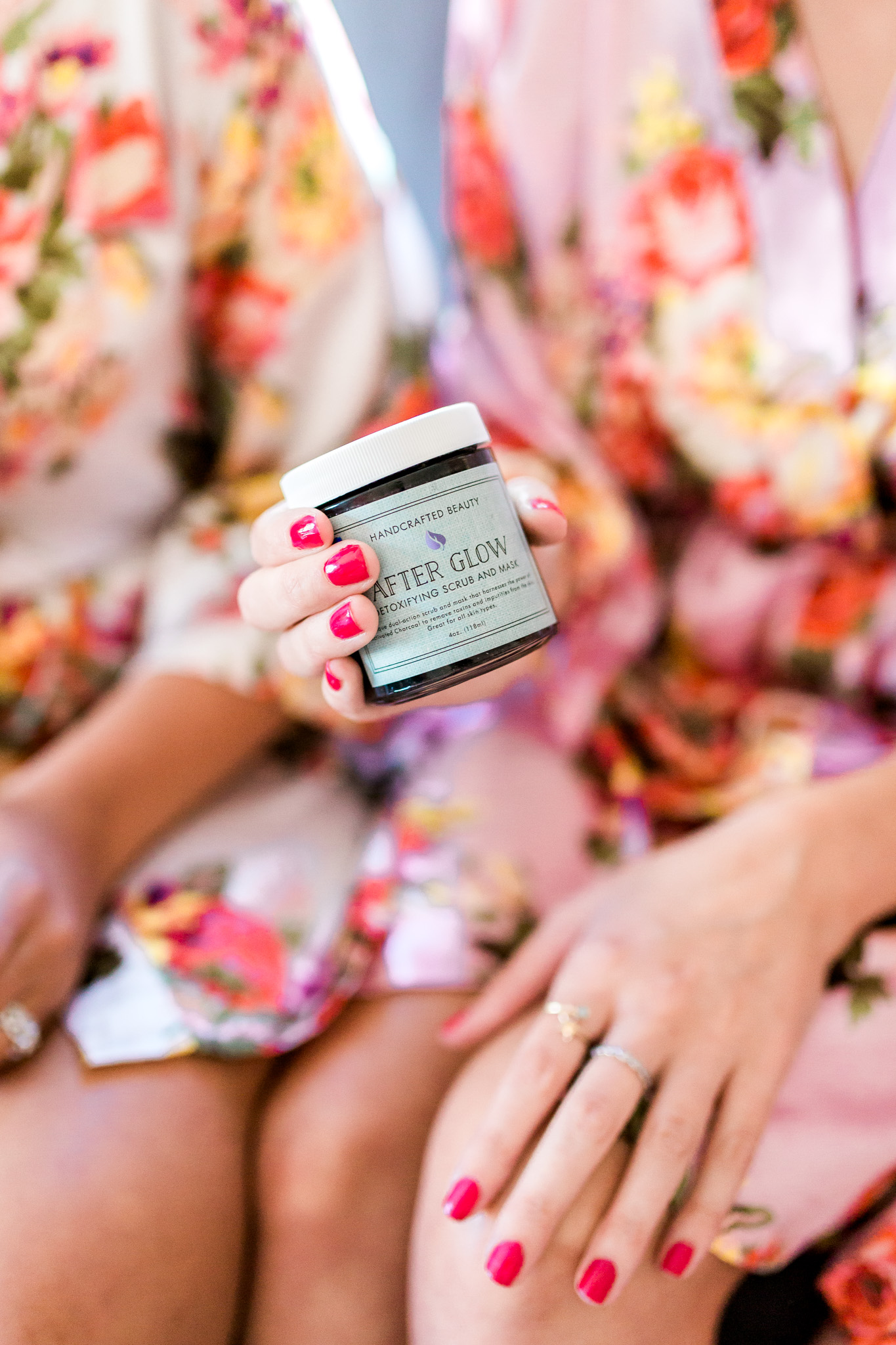 Best friends | Spa Day with Bridal Party | Natural Beauty Products | Floral Robes | Girls Night | Giveaway!