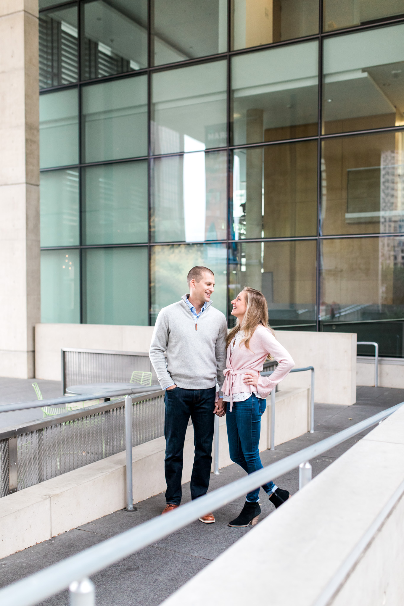 Romantic downtown engagement session | Laurenda Marie Photography | Grand Rapids, Michigan