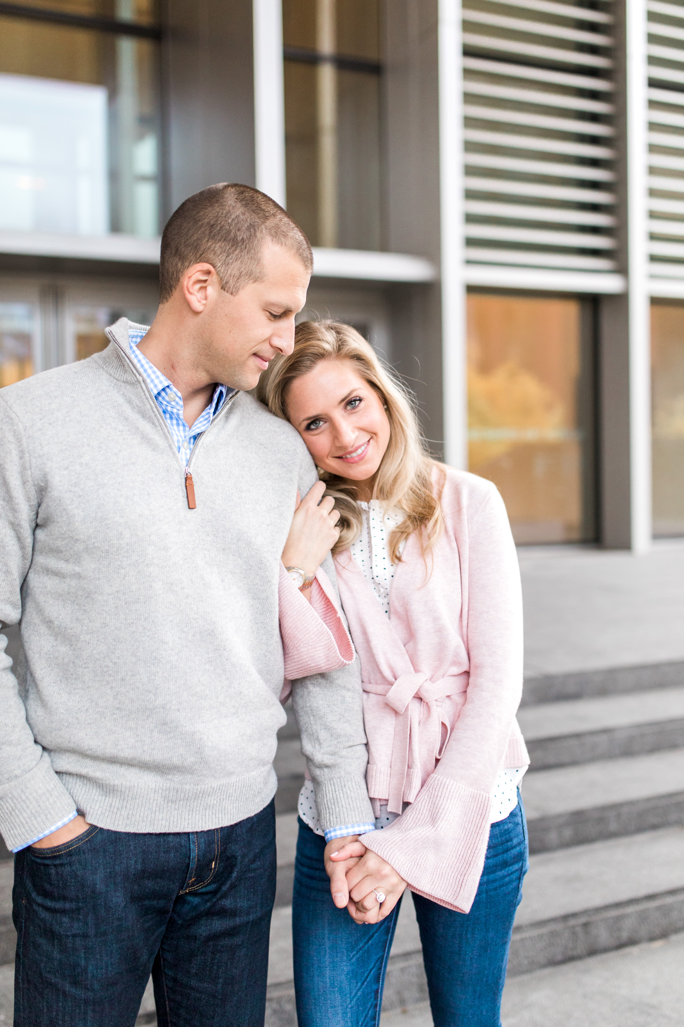 Romantic downtown engagement session | Laurenda Marie Photography | Grand Rapids, Michigan