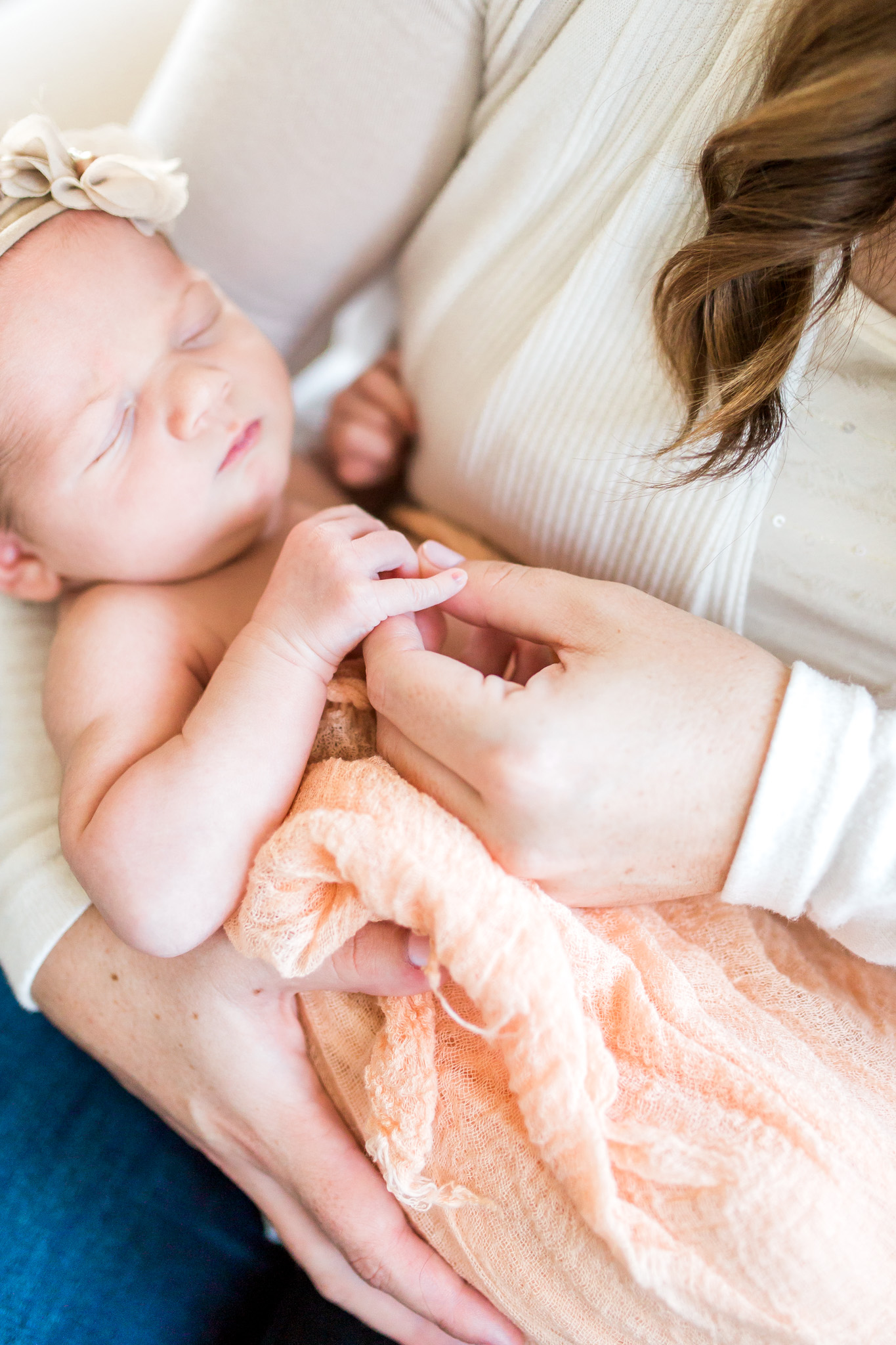 Natural Light Newborn Lifestyle Session | In-home session | Baby Girl | Nursery Inspiration | Laurenda Marie Photography