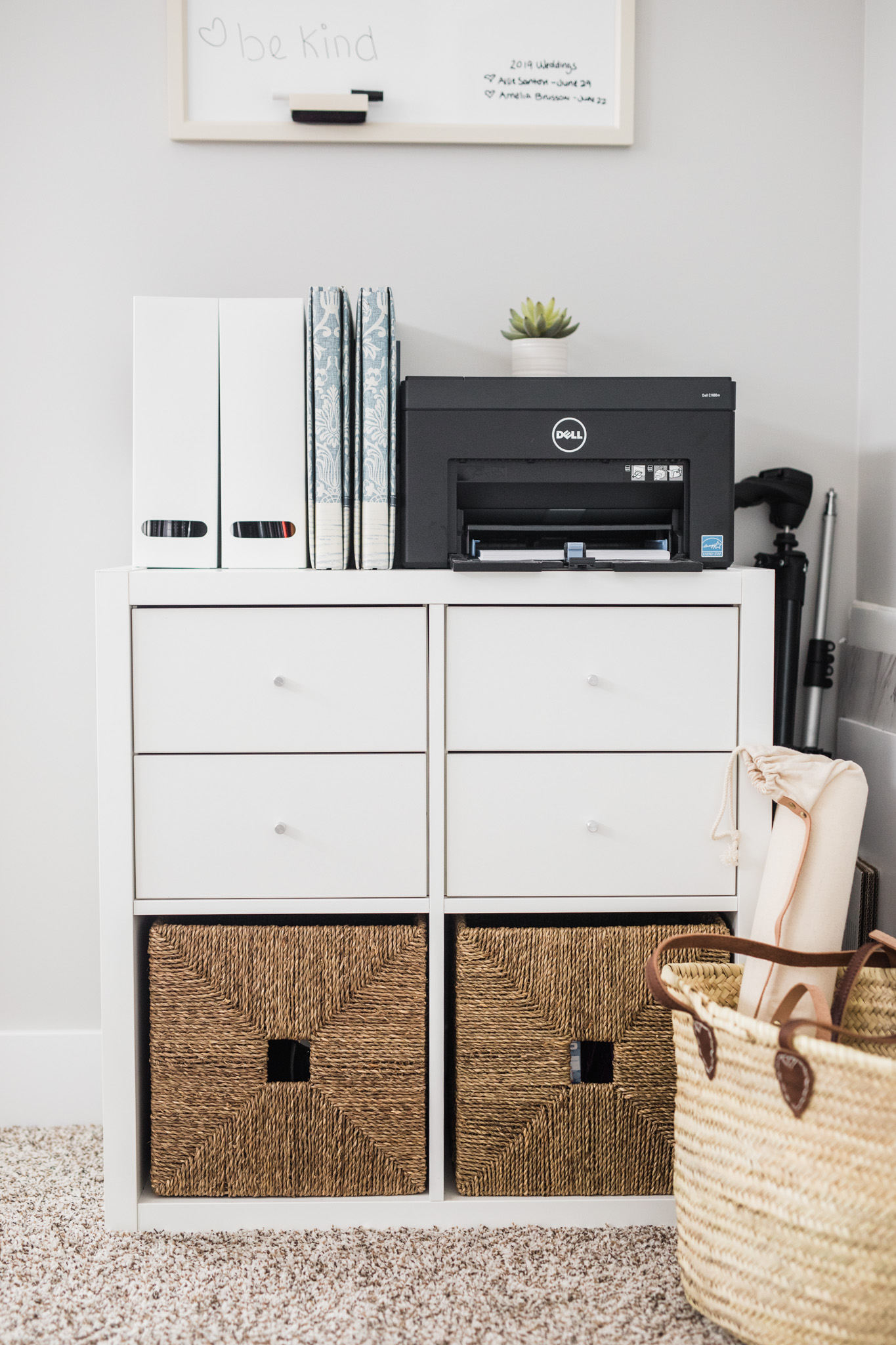 Light and airy mid-century modern home office | Office tour | Girly blush and gold details | white desk | Laurenda Marie Photography