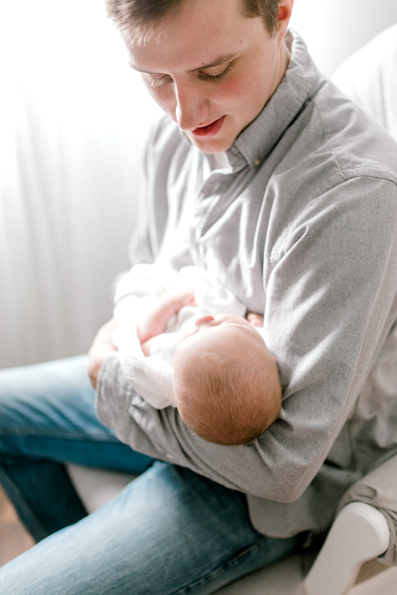 Cozy in-home newborn lifestyle session | Baby Girl | Light and Airy Nursery | Laurenda Marie Photography
