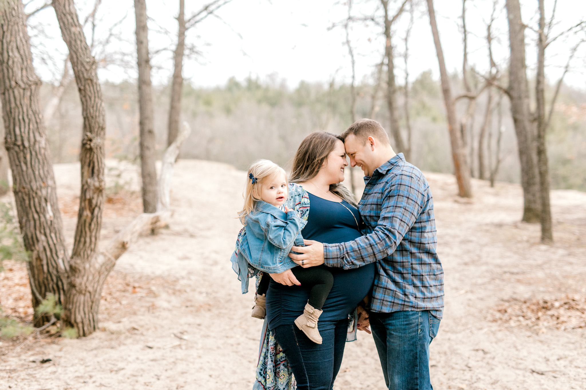 Beautiful outdoor lifestyle maternity session | Family of 4 Maternity | Spring Maternity Session | West Michigan Maternity Photographer | Laurenda Marie Photography