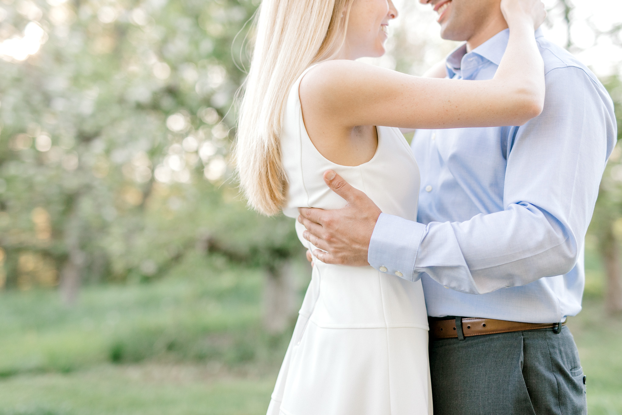 A sweet spring engagement session at the orchard | laurenda marie photography | west michigan weddings | west michigan engagement