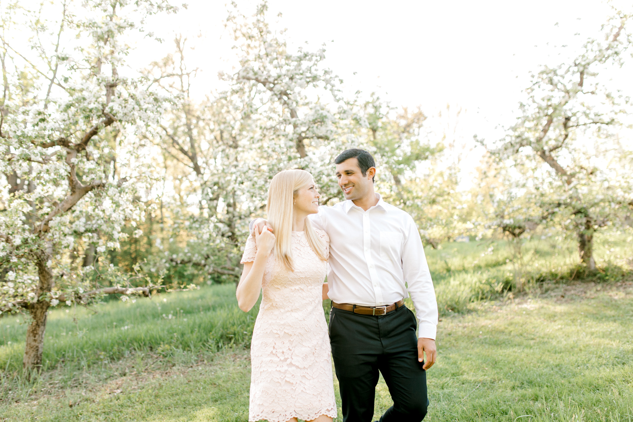 A sweet spring engagement session at the orchard | laurenda marie photography | west michigan weddings | west michigan engagement