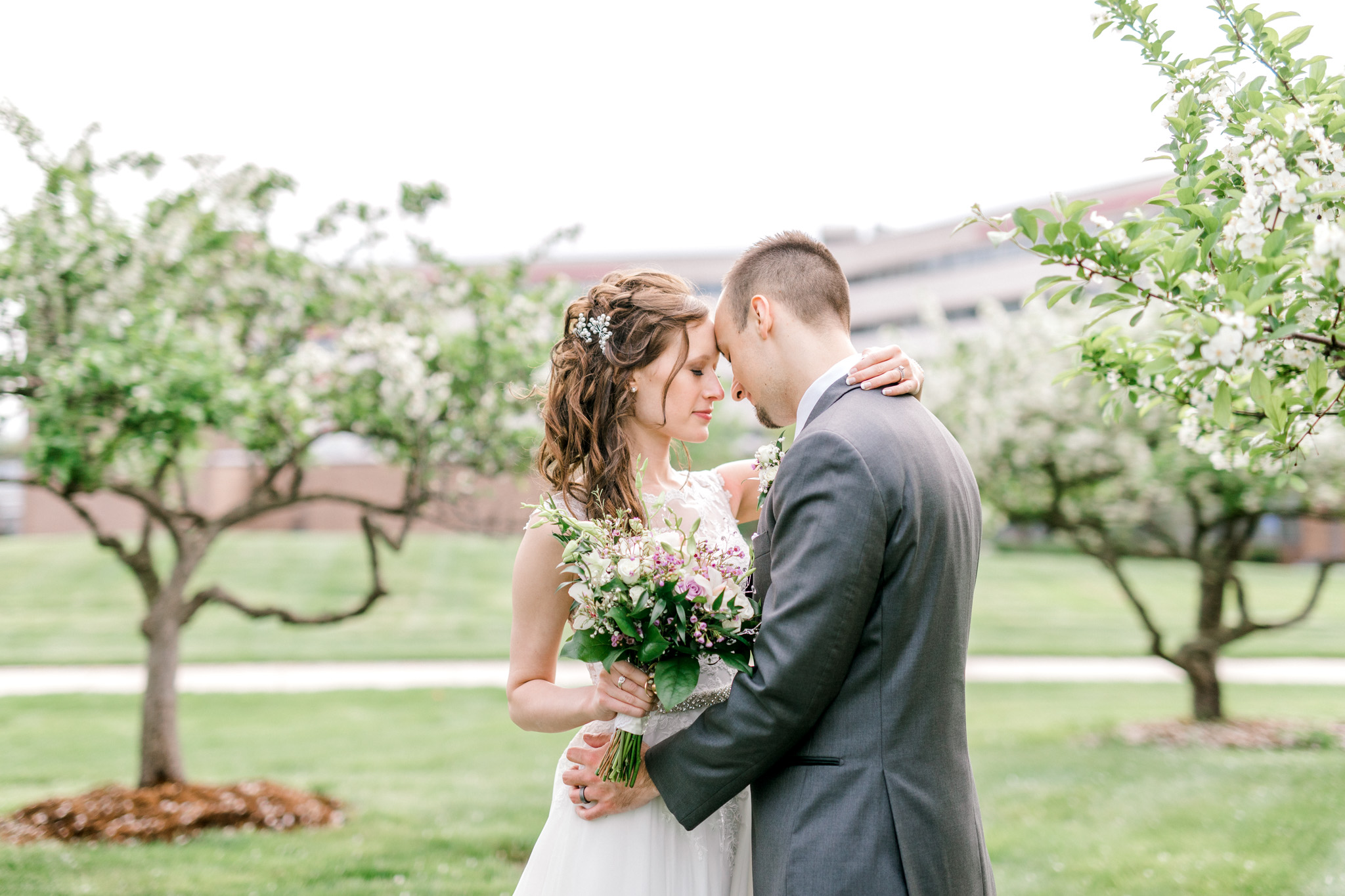 Beautiful Lavender Spring Wedding | Modern Bride | Laurenda Marie Photography | Michigan Weddings