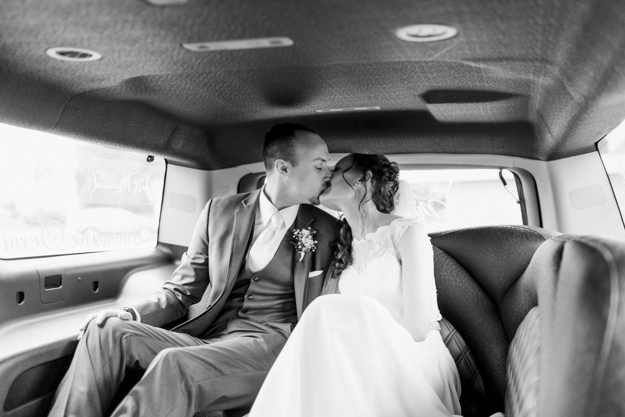 Beautiful Lavender Spring Wedding | Modern Bride | Laurenda Marie Photography | Michigan Weddings