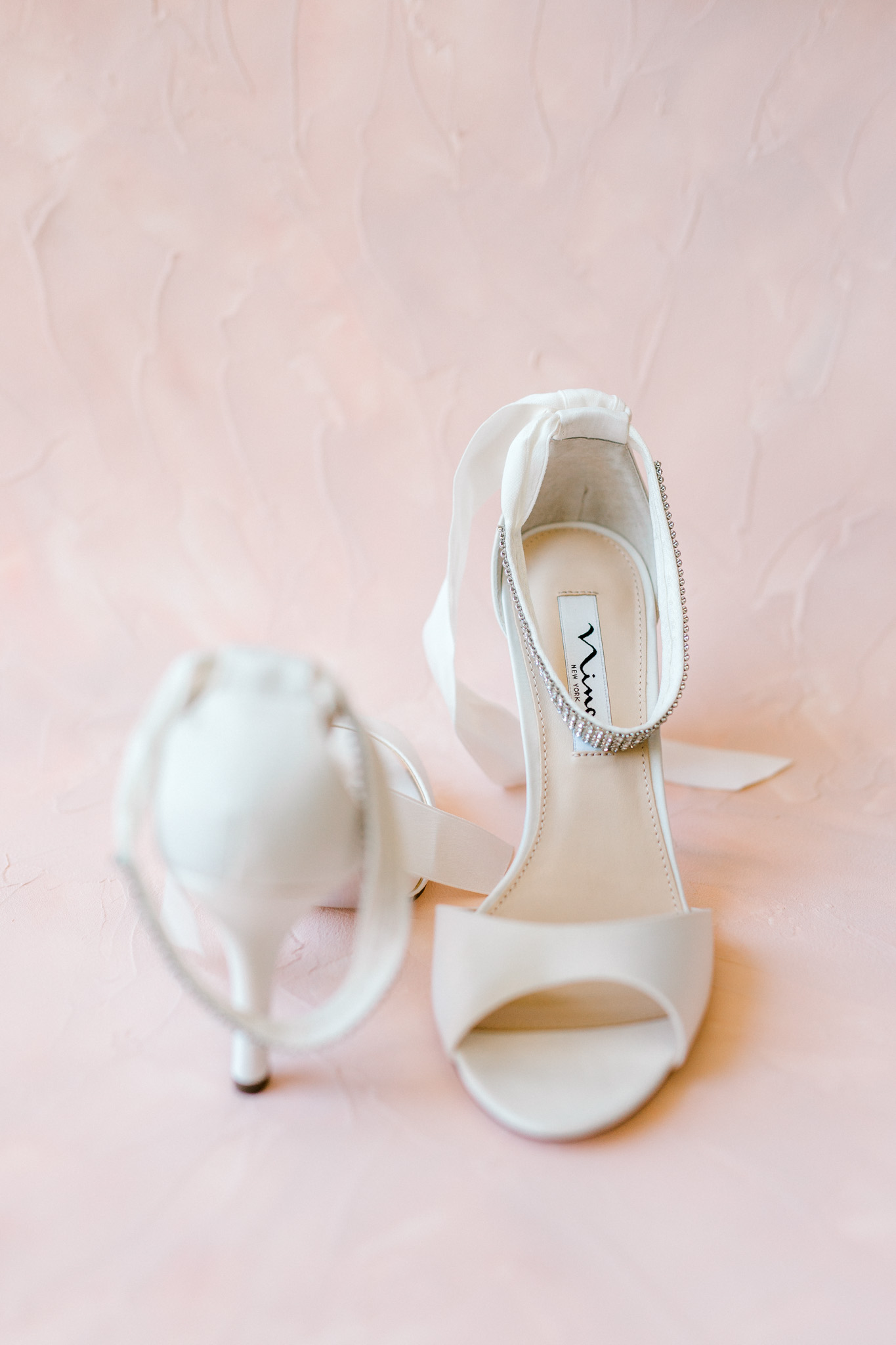 Elegant Blush Pink Country Club Wedding | Laurenda Marie Photography | Grand Rapids Michigan | West Michigan Wedding Photography