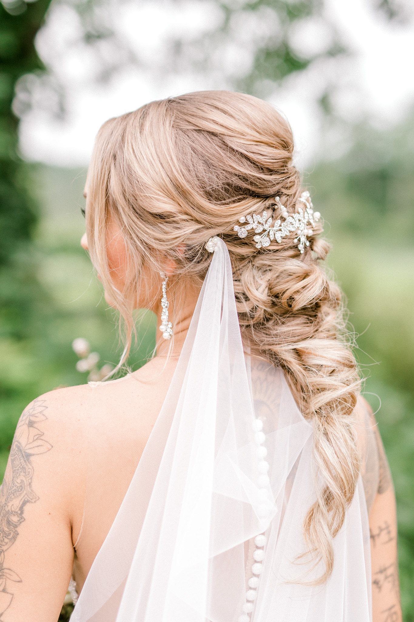 Fairytale Wedding In the Woods | Beauty and the Beast themed Wedding | Barn Wedding Reception | Low Back Wedding Dress | Light & Airy Wedding Photography | West Michigan Wedding Photographer