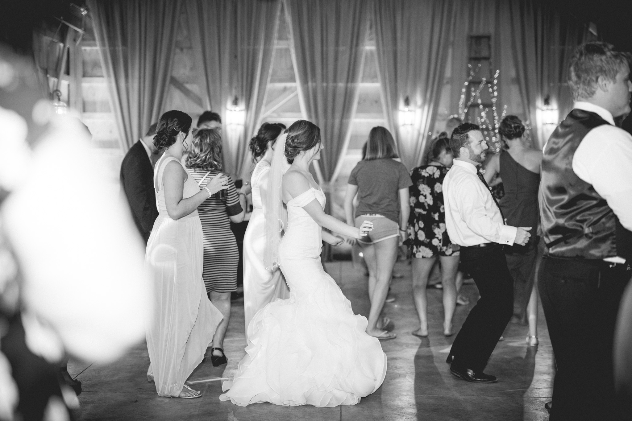Timeless Wedding at Gable Hill Barn | Michigan Summer Wedding | Marcellus Michigan