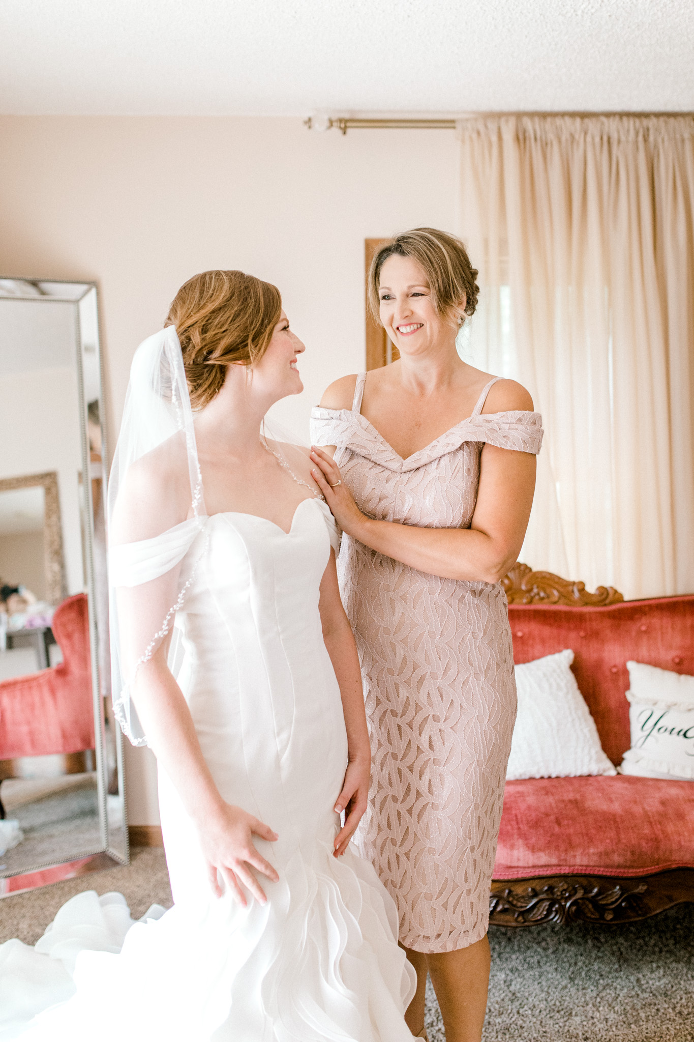 Timeless Wedding at Gable Hill Barn | Michigan Summer Wedding | Marcellus Michigan