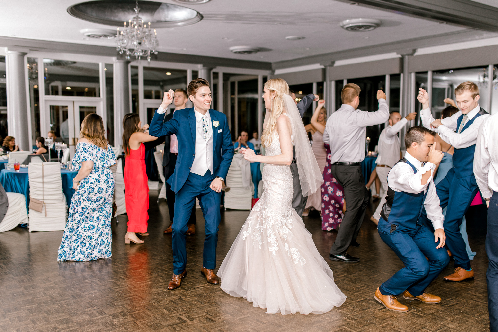Elegant, Trendy Wedding in Detroit Michigan | Lace Wedding Gown and Royale Blue Tux | Floral Tie | Light & Airy Michigan Wedding Photographer