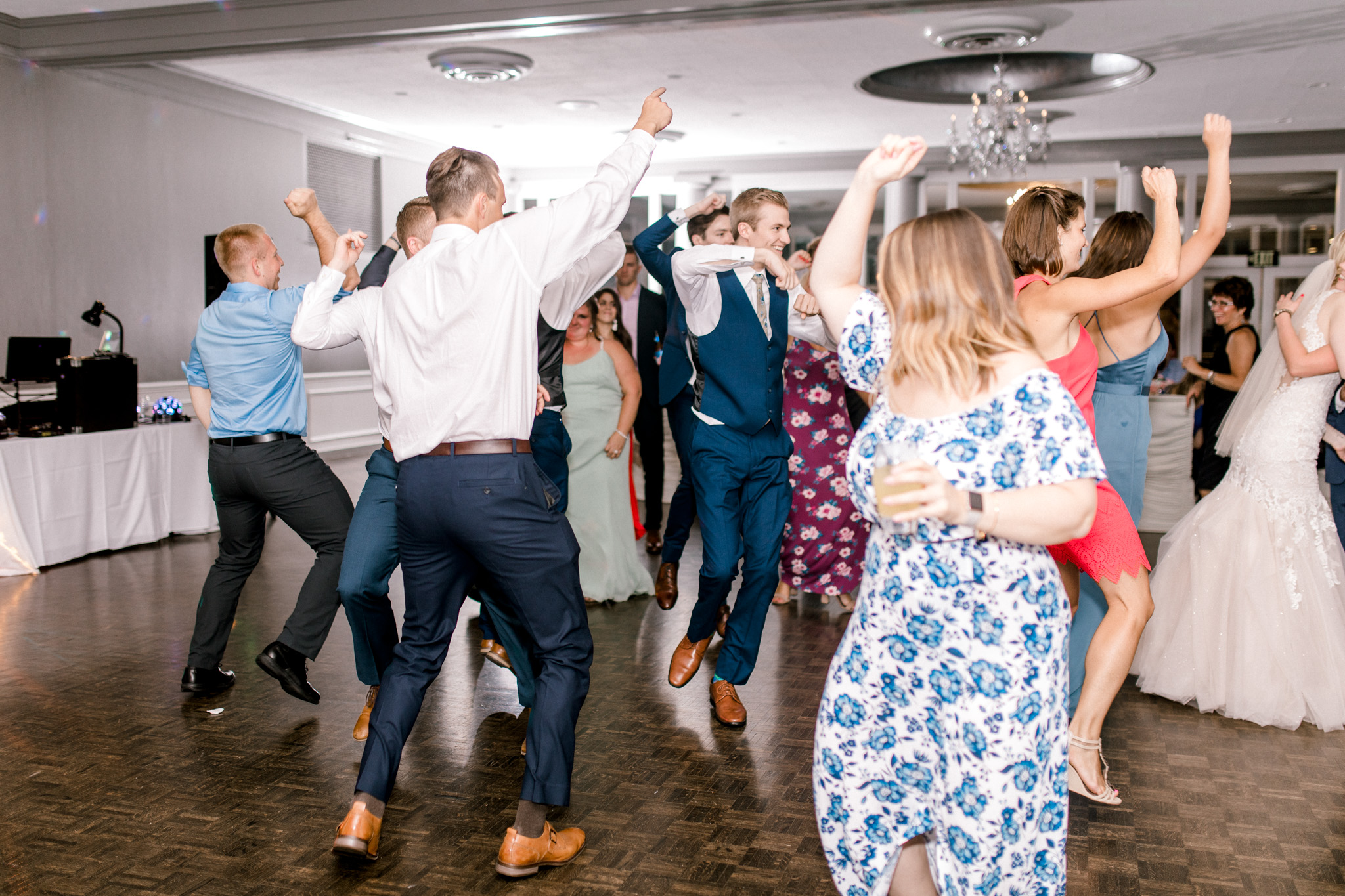 Elegant, Trendy Wedding in Detroit Michigan | Lace Wedding Gown and Royale Blue Tux | Floral Tie | Light & Airy Michigan Wedding Photographer