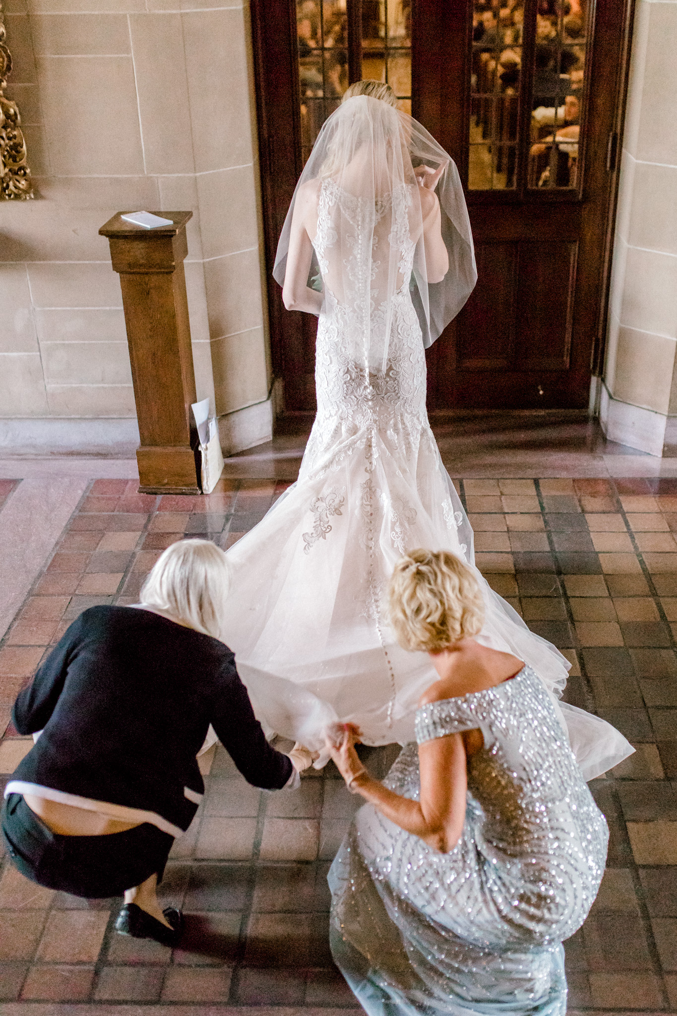 Elegant, Trendy Wedding in Detroit Michigan | Lace Wedding Gown and Royale Blue Tux | Floral Tie | Light & Airy Michigan Wedding Photographer