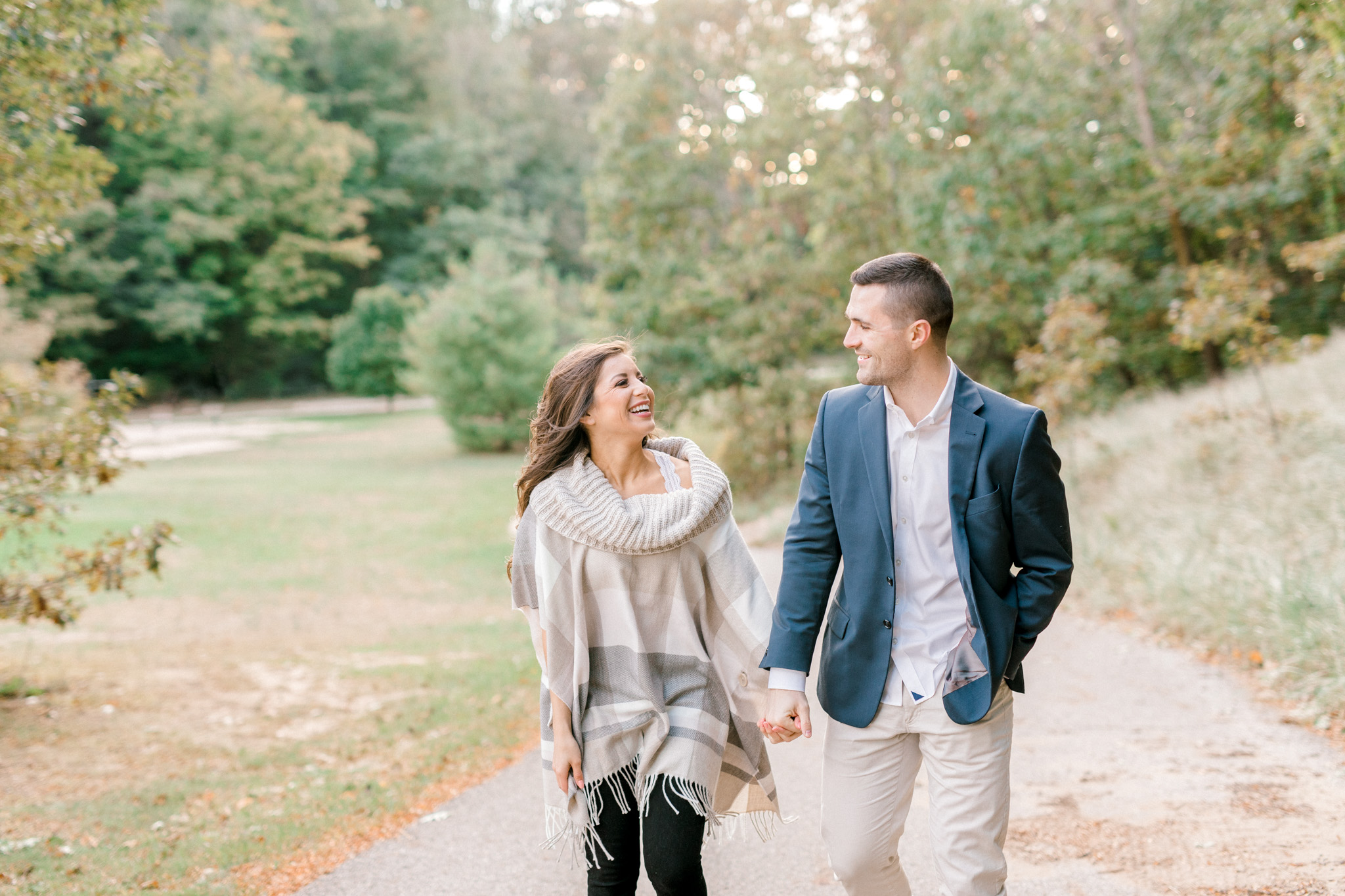 Fall Engagement Session at Lake Michigan and in the Park | Michigan Wedding Photographer | What to Wear to your Engagement Session