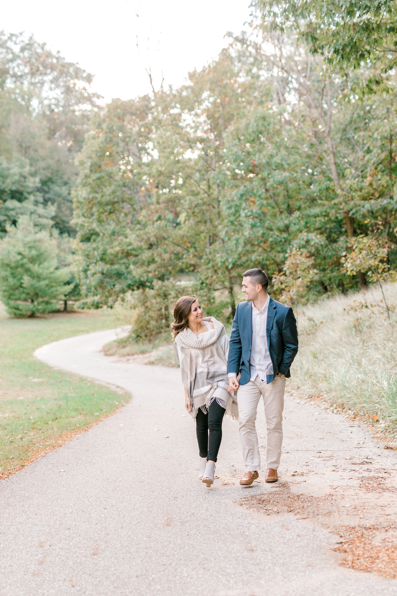 Fall Engagement Session at Lake Michigan and in the Park | Michigan Wedding Photographer | What to Wear to your Engagement Session