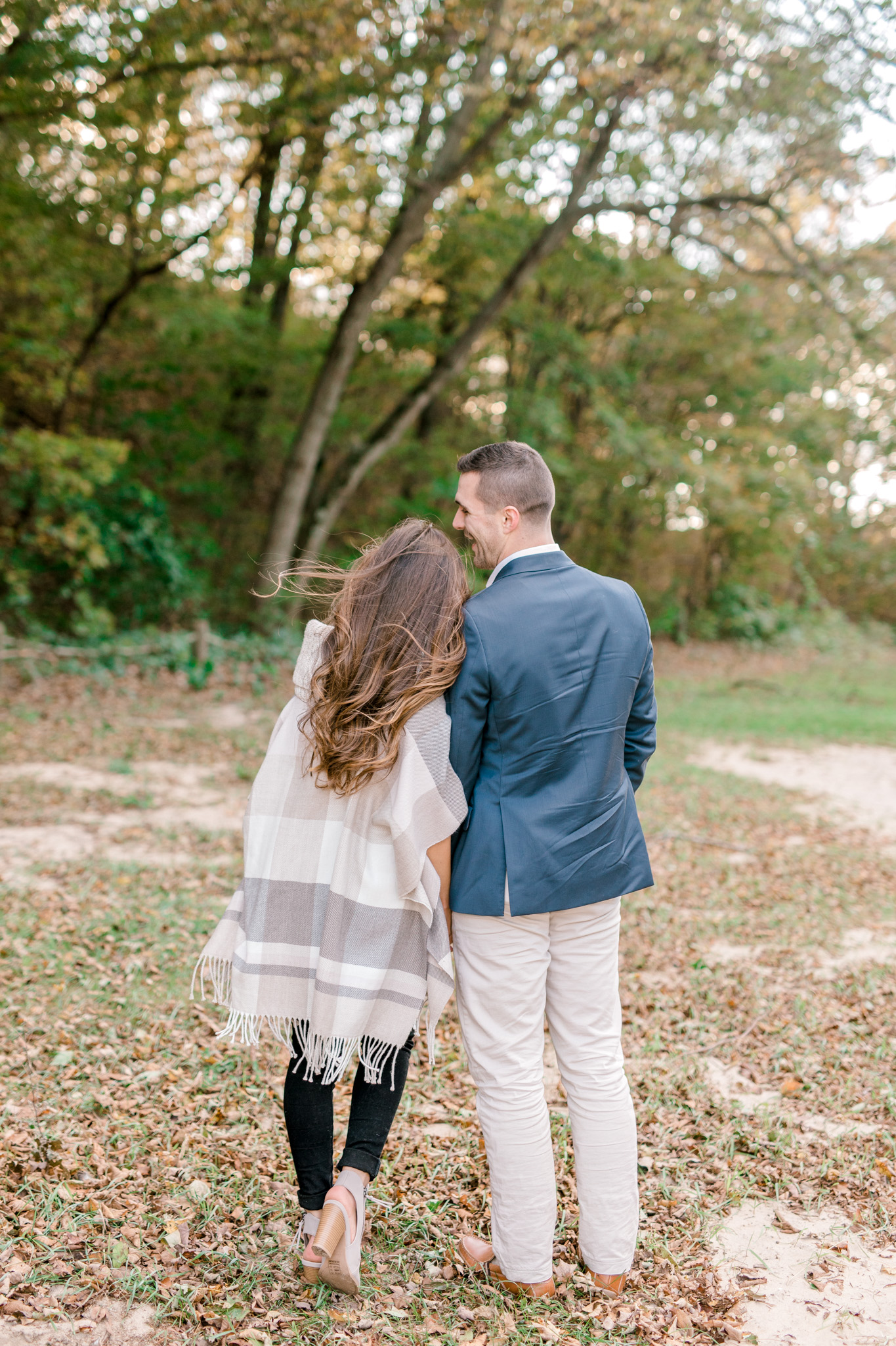 Fall Engagement Session at Lake Michigan and in the Park | Michigan Wedding Photographer | What to Wear to your Engagement Session
