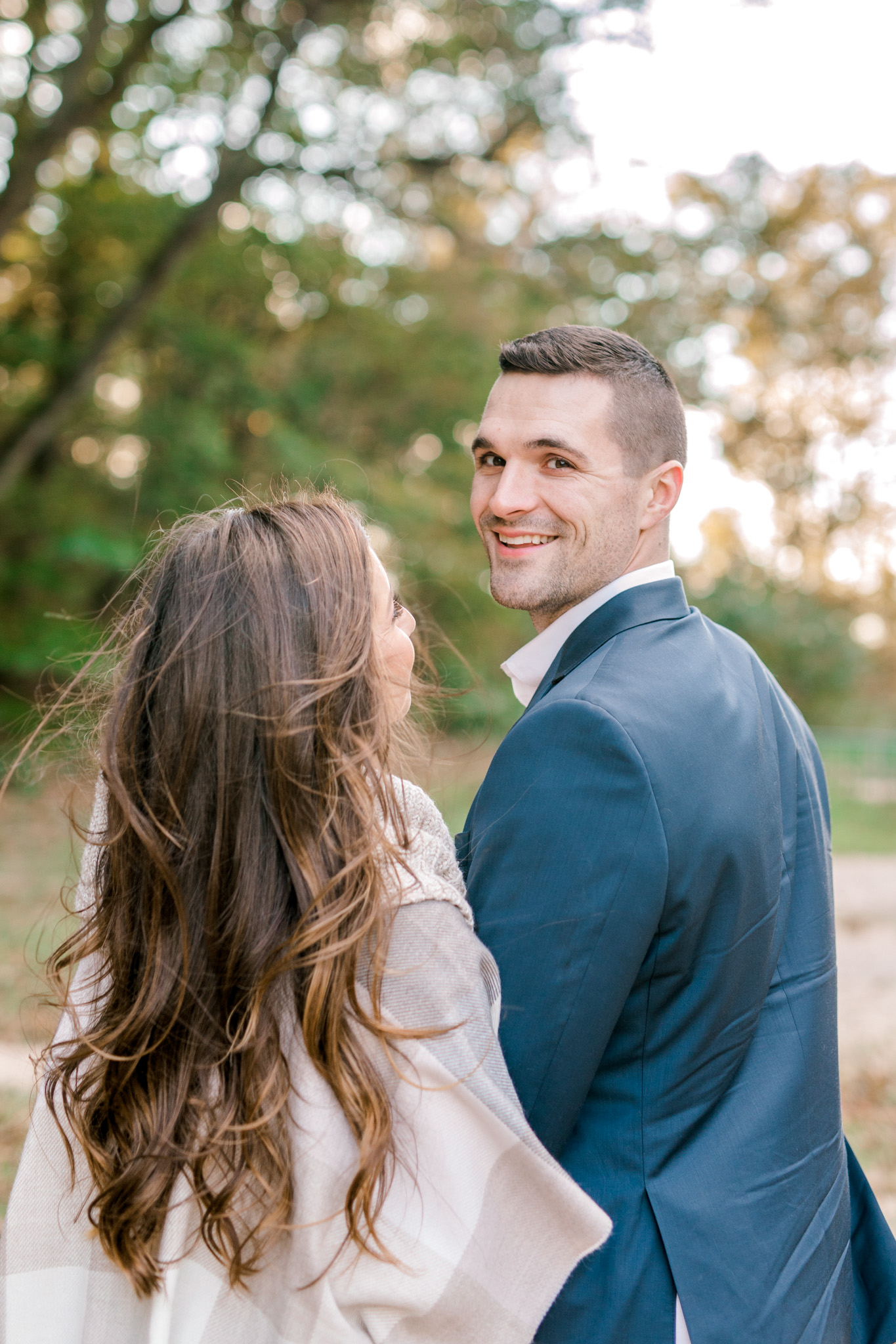 Fall Engagement Session at Lake Michigan and in the Park | Michigan Wedding Photographer | What to Wear to your Engagement Session