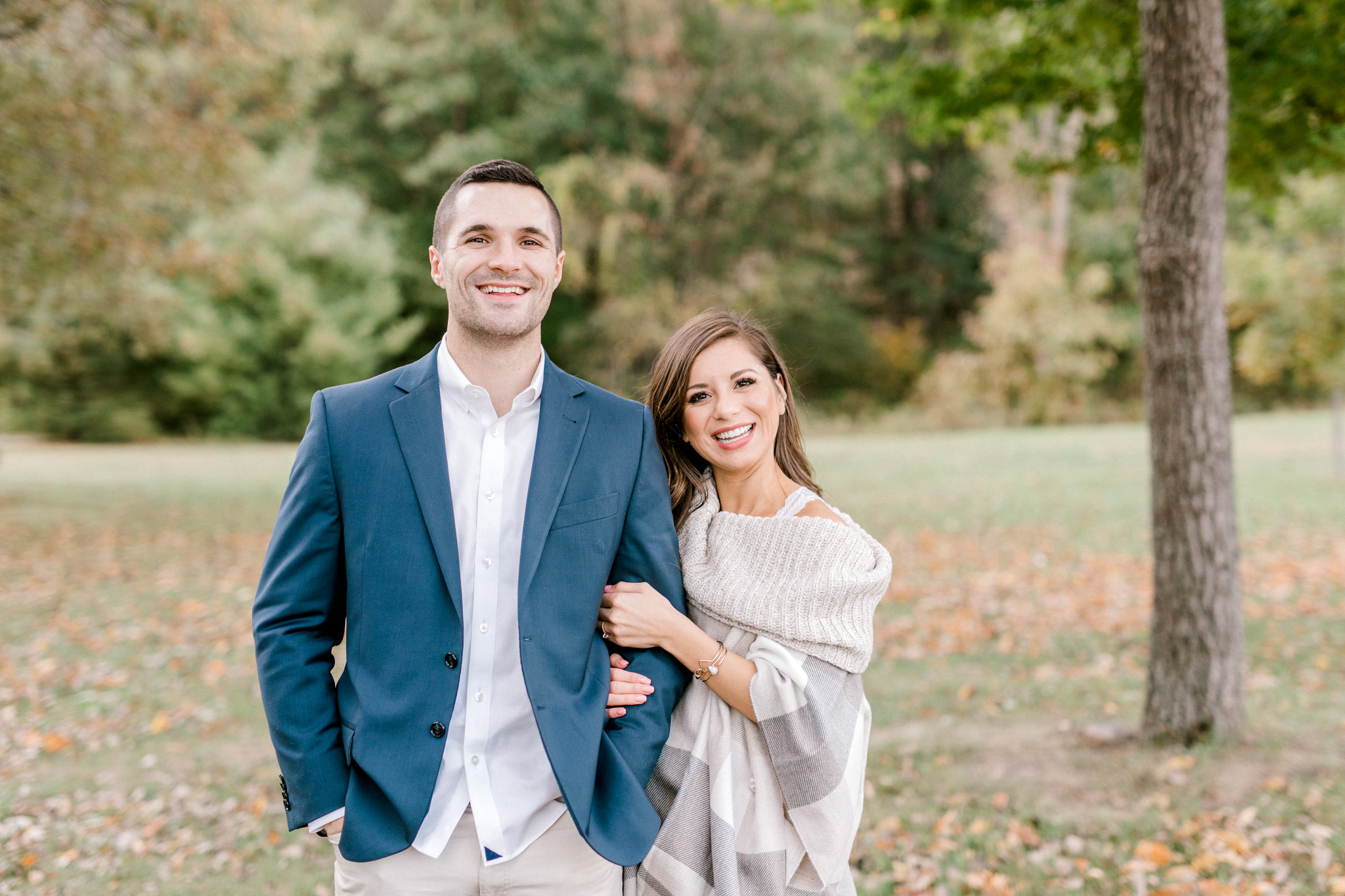 Fall Engagement Session at Lake Michigan and in the Park | Michigan Wedding Photographer | What to Wear to your Engagement Session