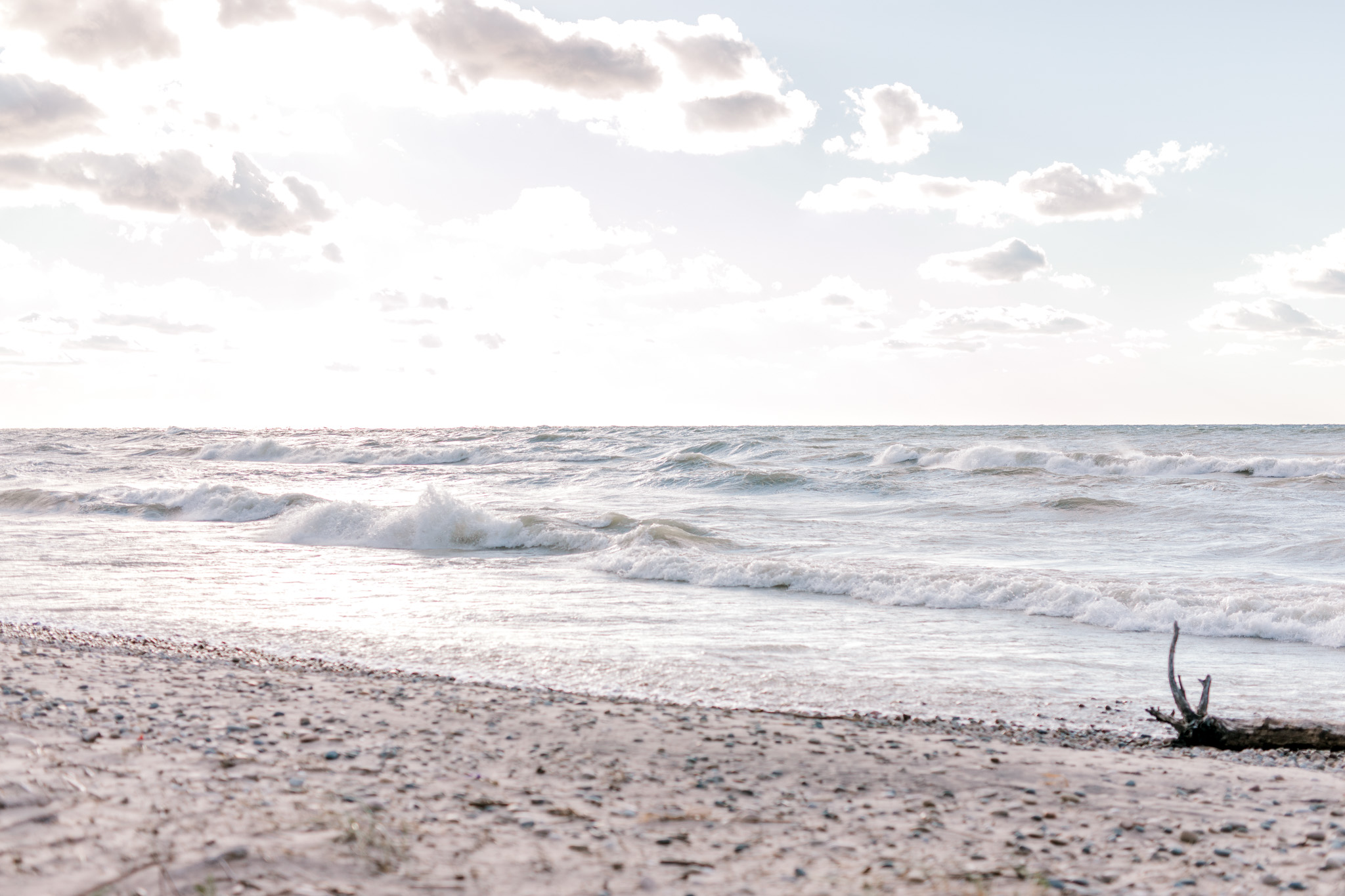 Fall Engagement Session at Lake Michigan and in the Park | Michigan Wedding Photographer | What to Wear to your Engagement Session