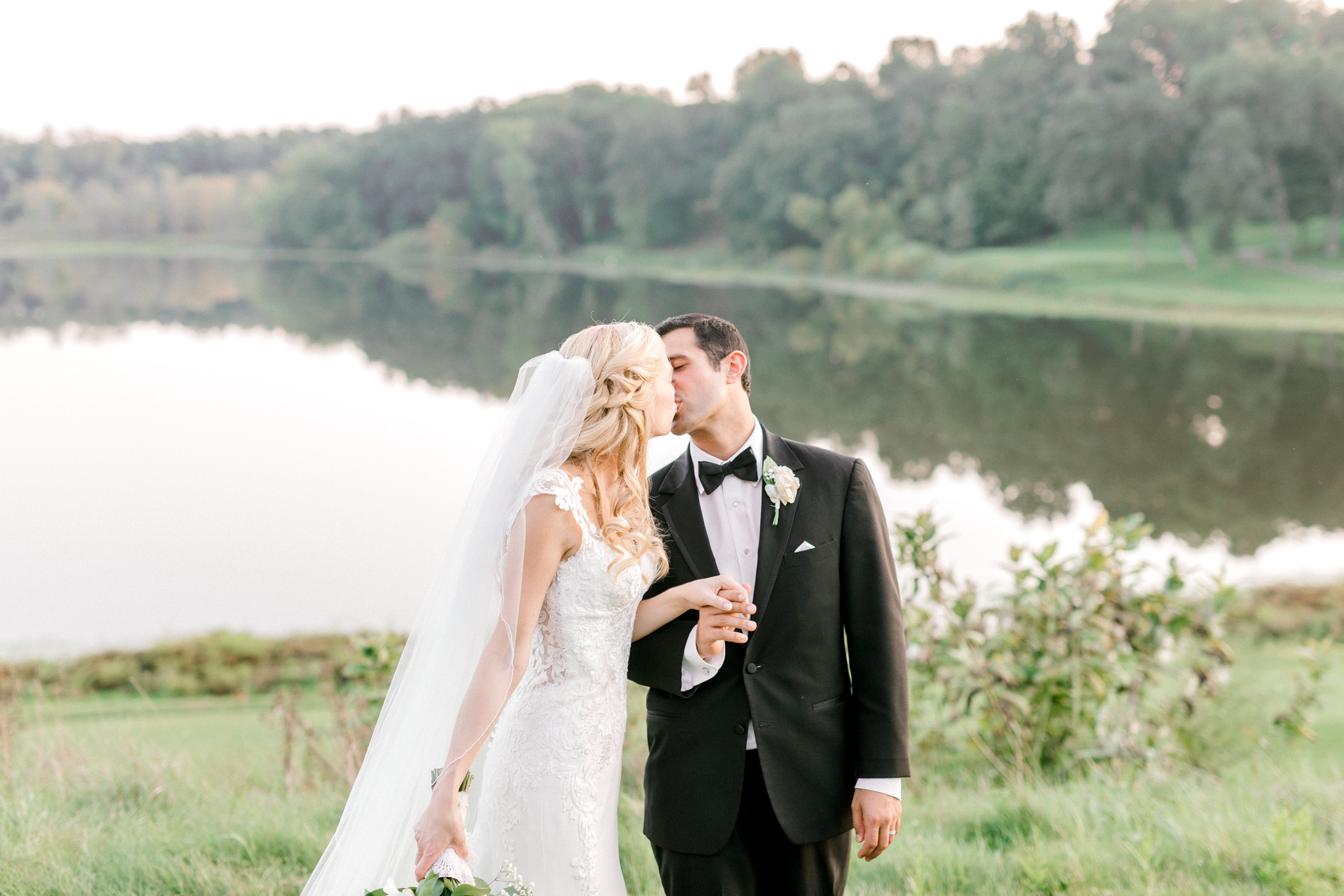 Stunning Country Club Wedding in Kalamazoo Michigan | West Michigan Wedding Photography | Classic Black and White