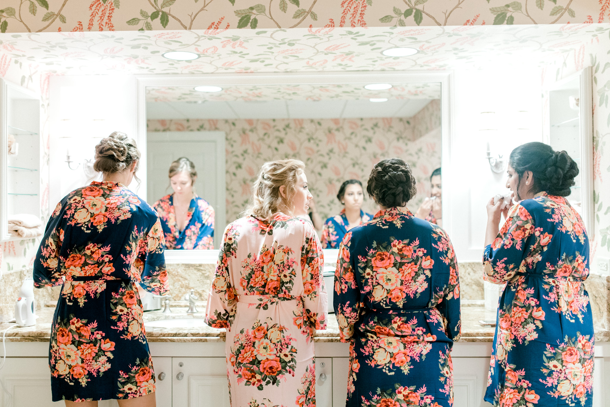 Stunning Country Club Wedding in Kalamazoo Michigan | West Michigan Wedding Photography | Classic Black and White Wedding