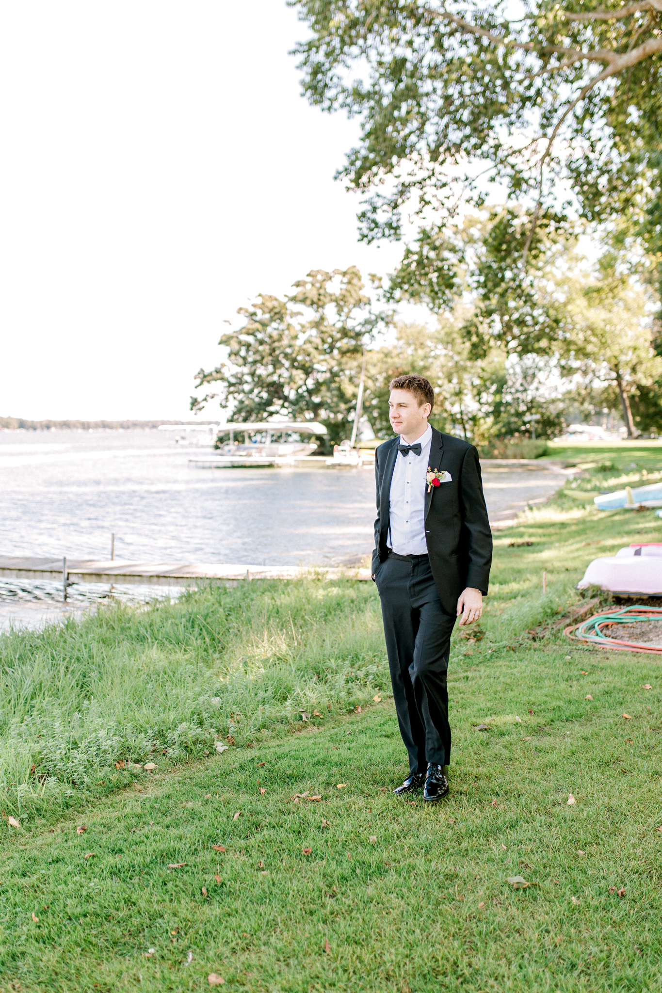 Fall Country Club Wedding in Michigan | Outdoor Autumn Wedding | Classic black and white wedding | Laurenda Marie Photography